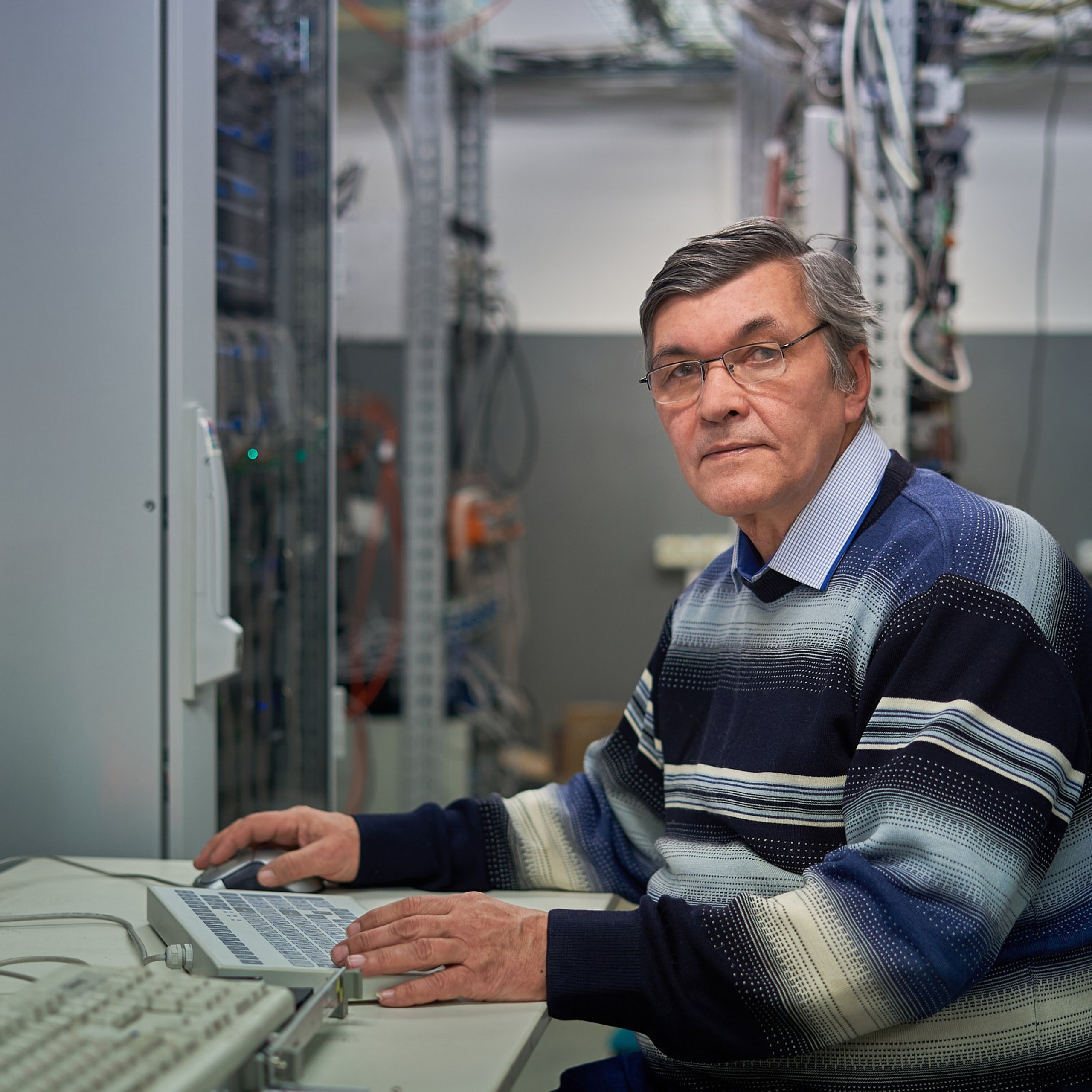 Производственная компания (Сотруднеики в интерьерах офиса). Профессиональный фотограф в Екатеринбурге Константин Зарипов