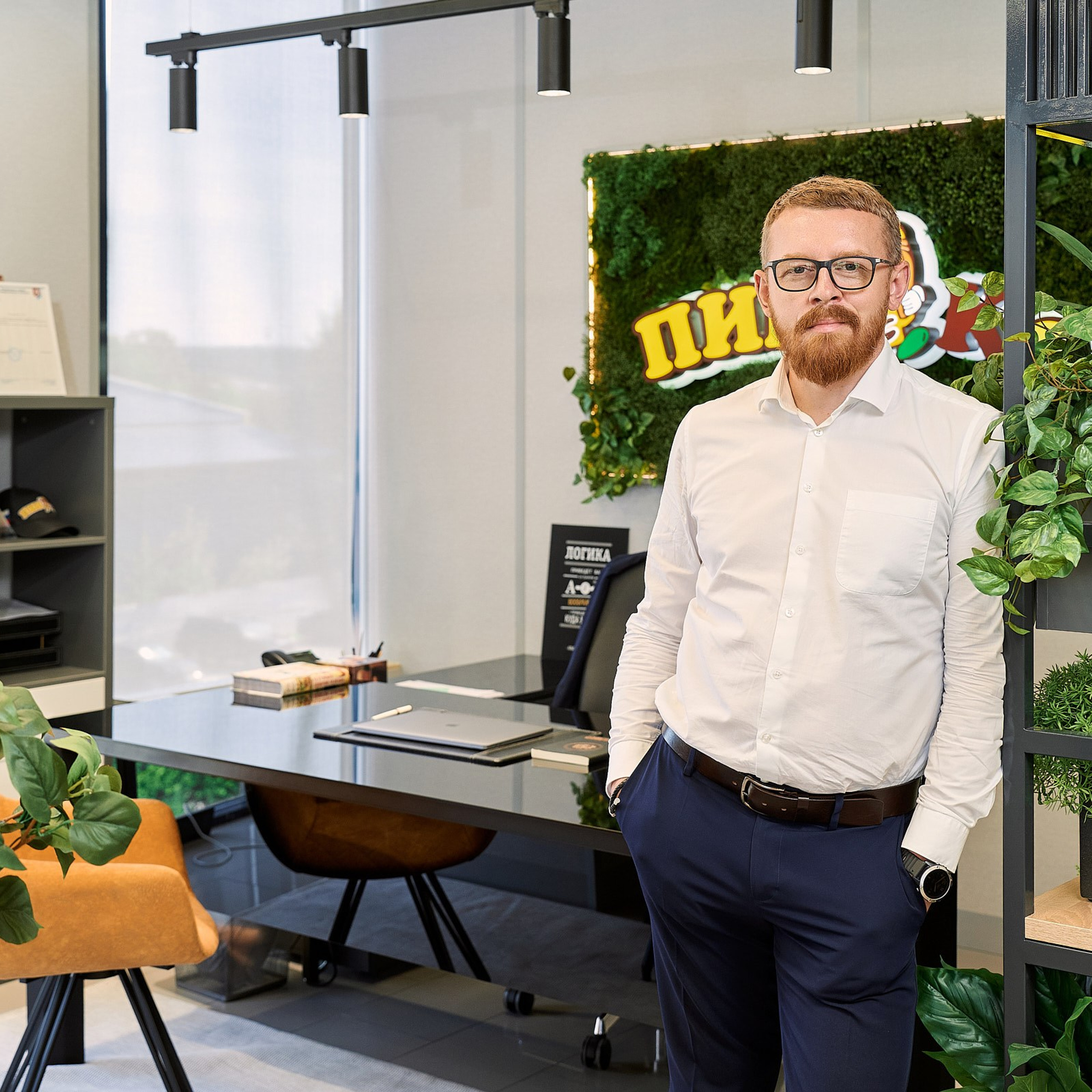 Портреты для руководителя ПИВКО. Профессиональный фотограф в Екатеринбурге Константин Зарипов