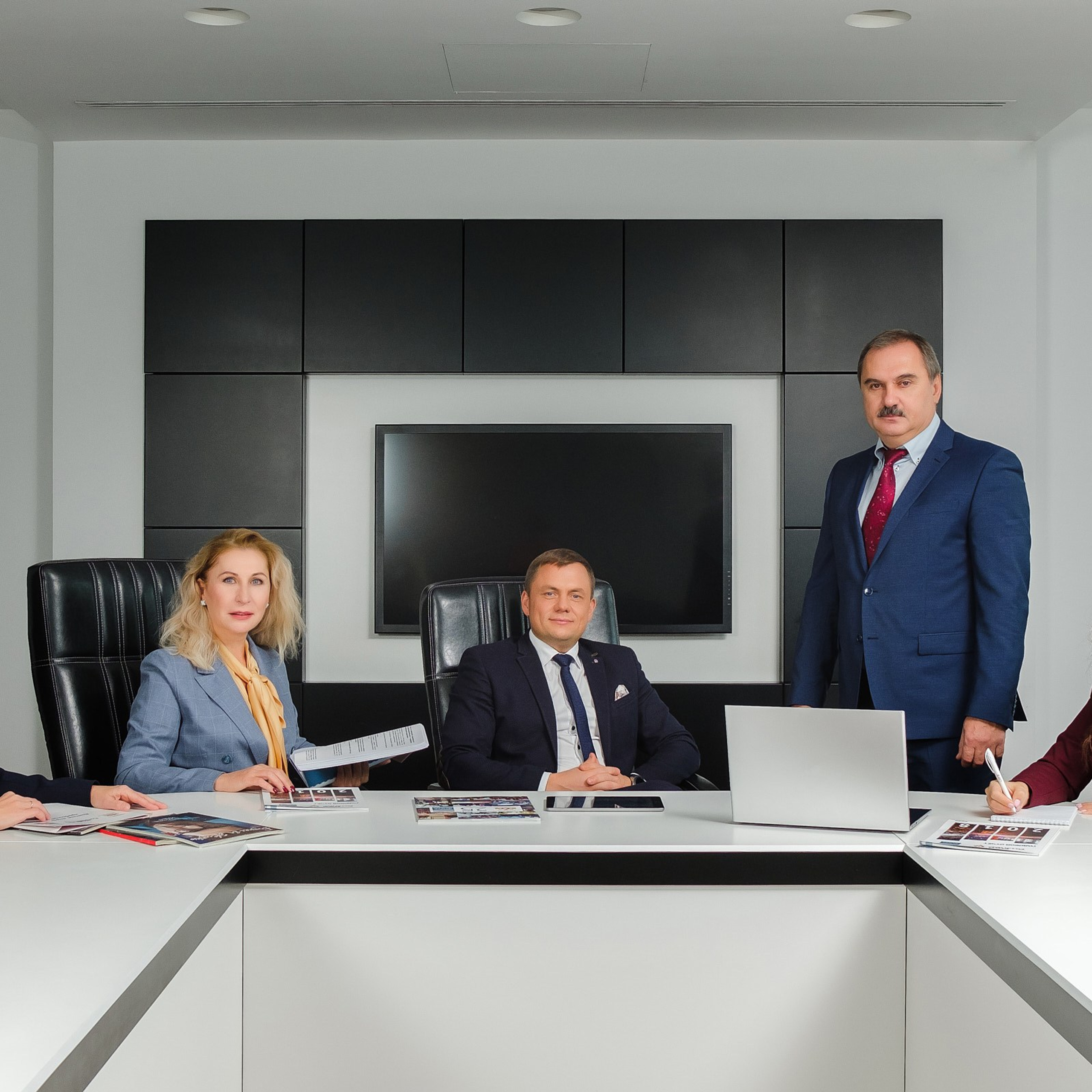 Руководители Свердловского областного фонда поддержки предпринимательства (СОФПП). Профессиональный фотограф в Екатеринбурге Константин Зарипов