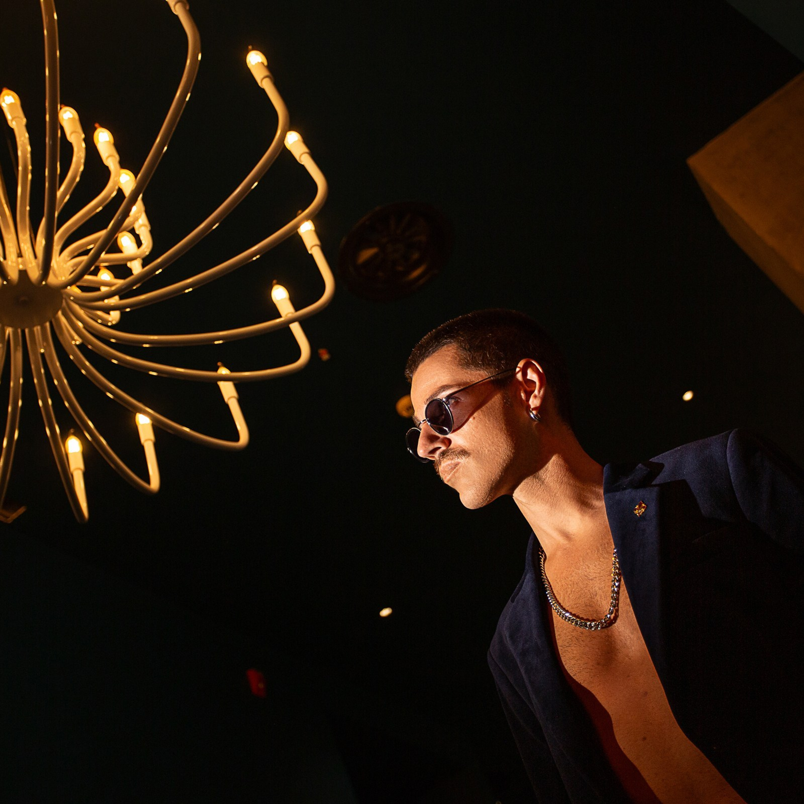 Станислав. Съёмка в отеле