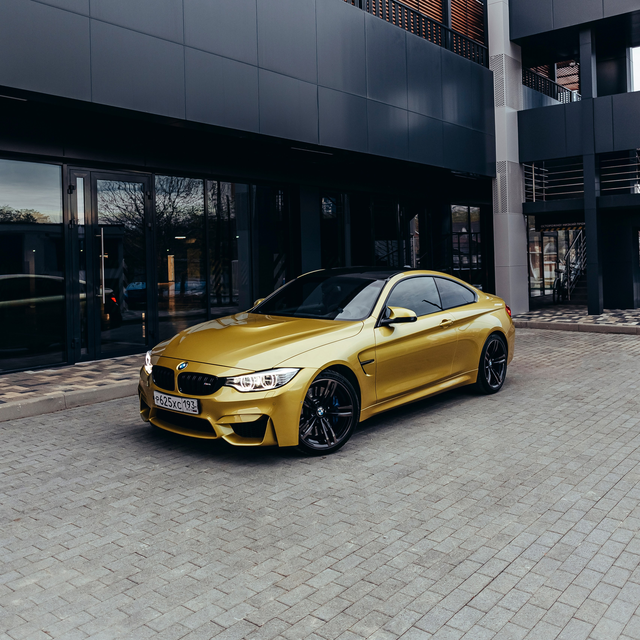 BMW M4