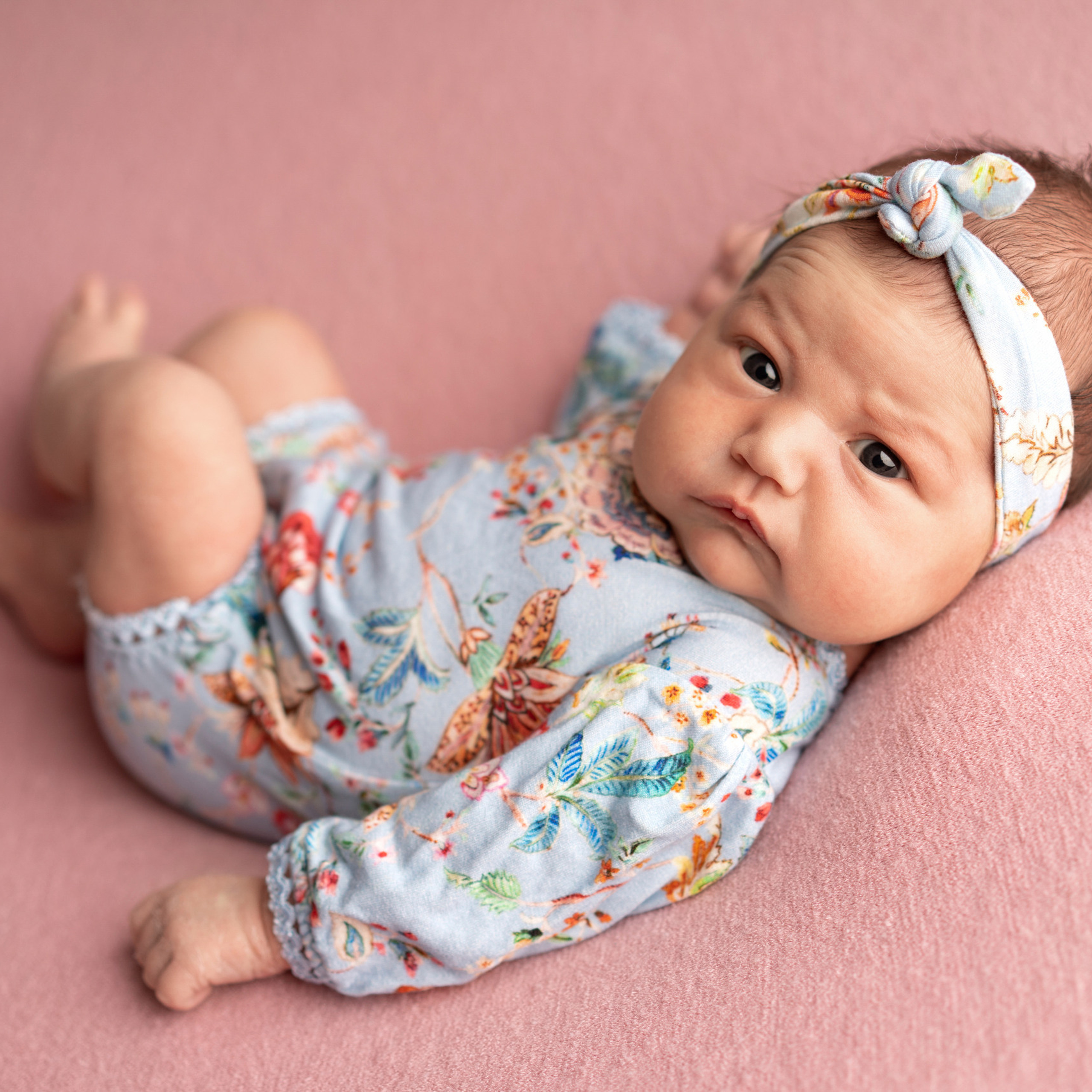 Отзывы. Фотограф новорожденных у вас дома