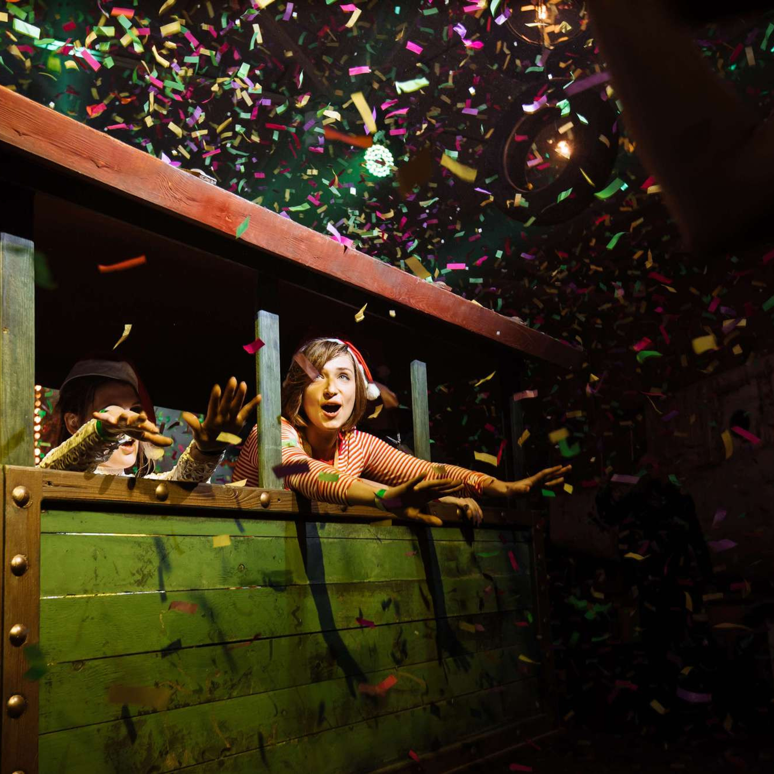 Фееричная  вечеринка в стиле "Безумный Макс"