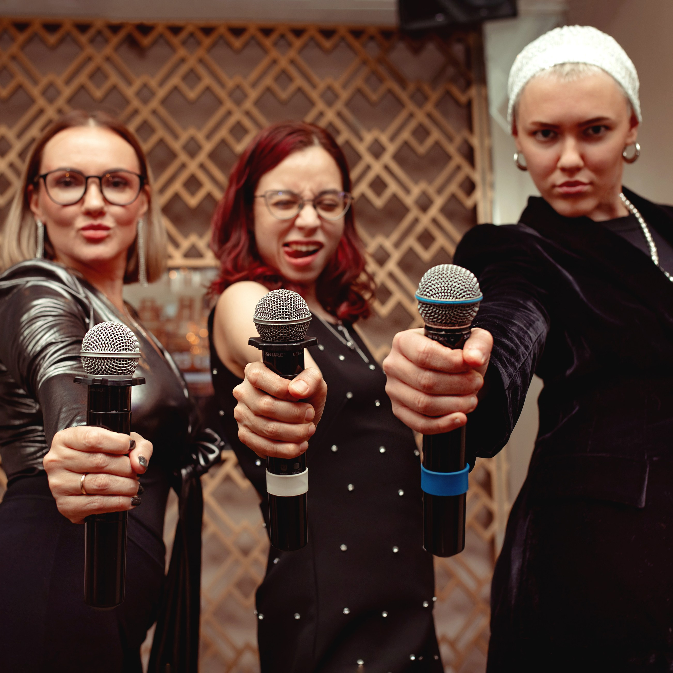 Юбилей в караоке