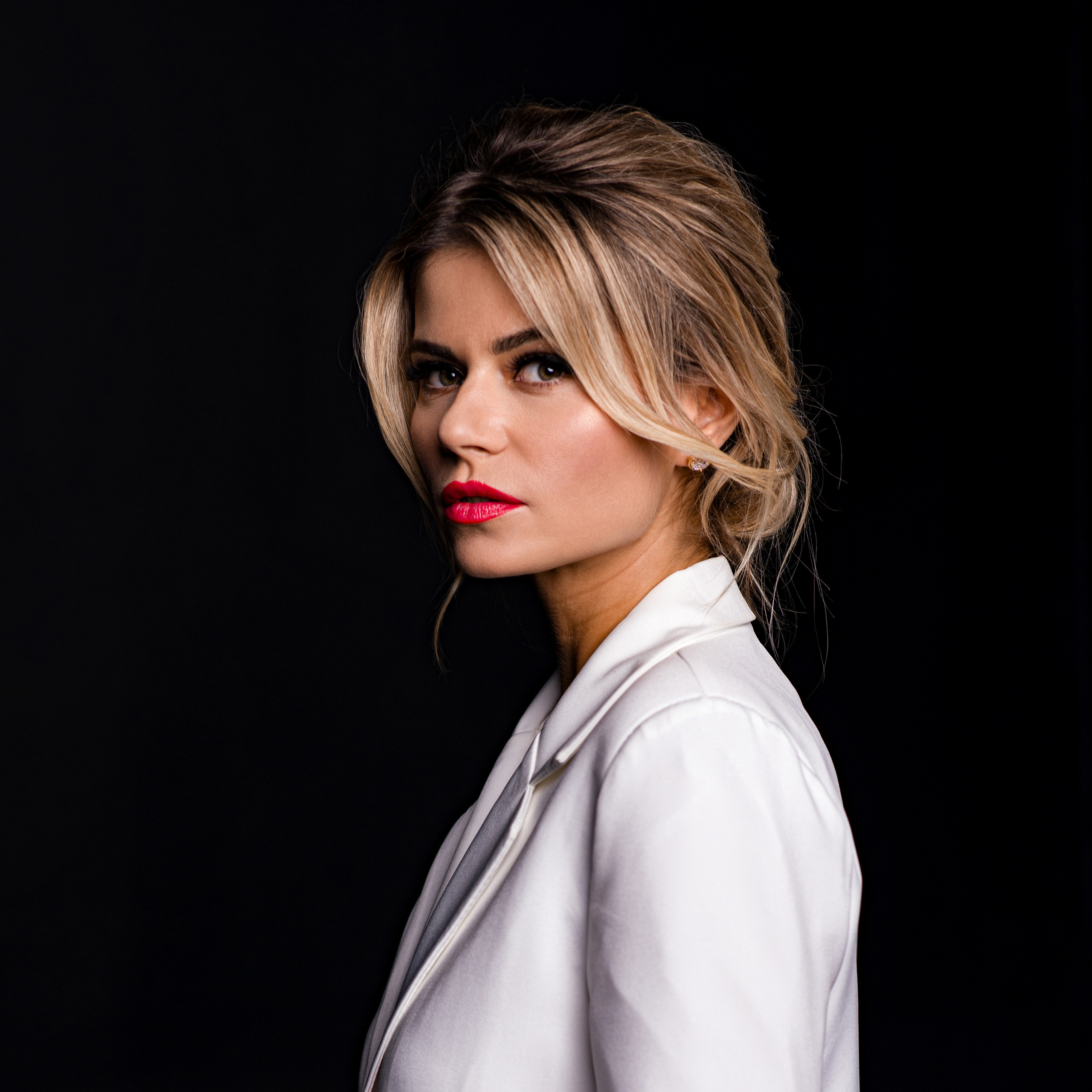 Feedback. Portrait Photographer in Israel Julia Chernik