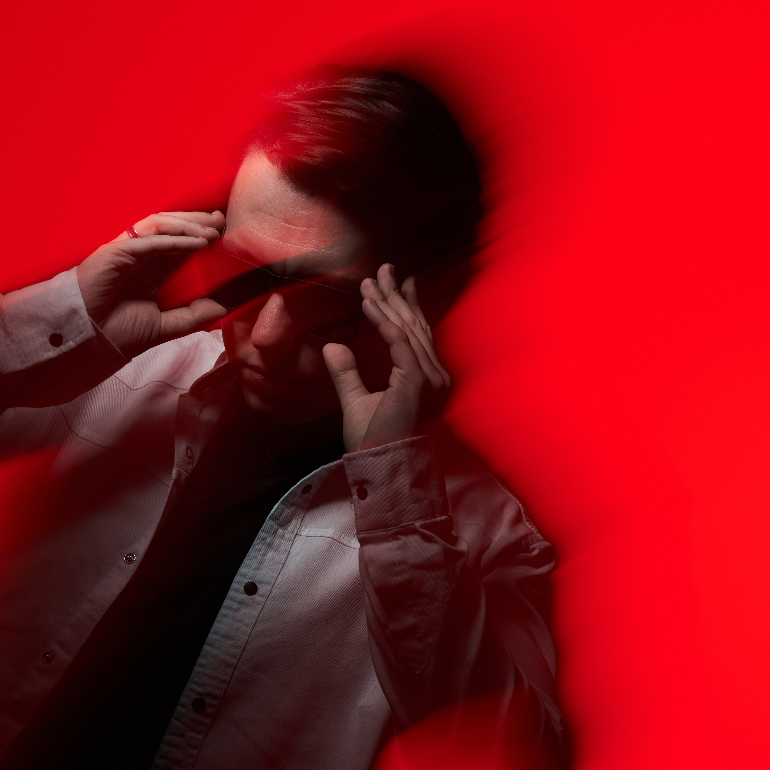 Мужская фотосессия со&nbsp;смешанным светом | Александр