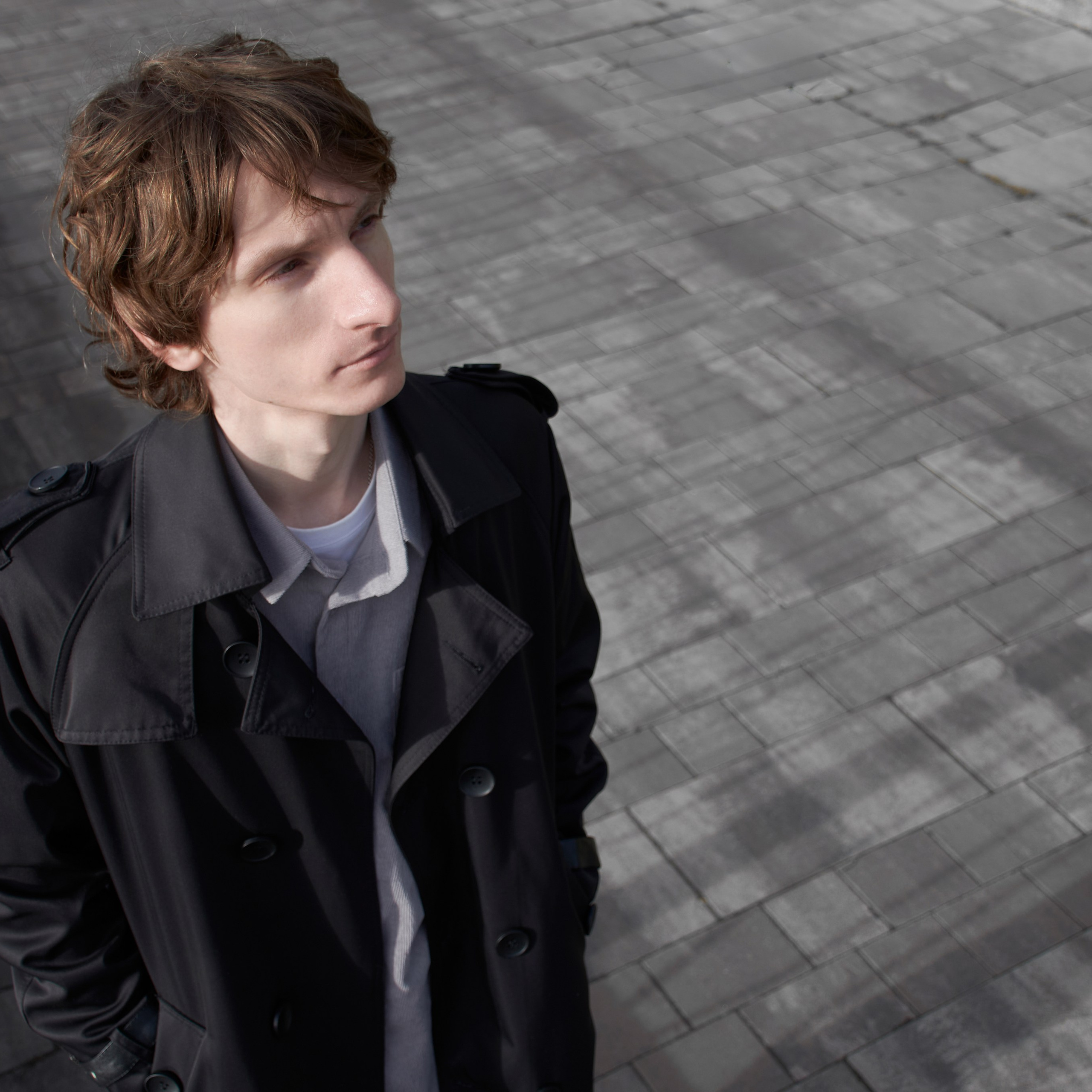 Стрит фотосессия на Смоленской набережной в Петербурге | Дмитрий