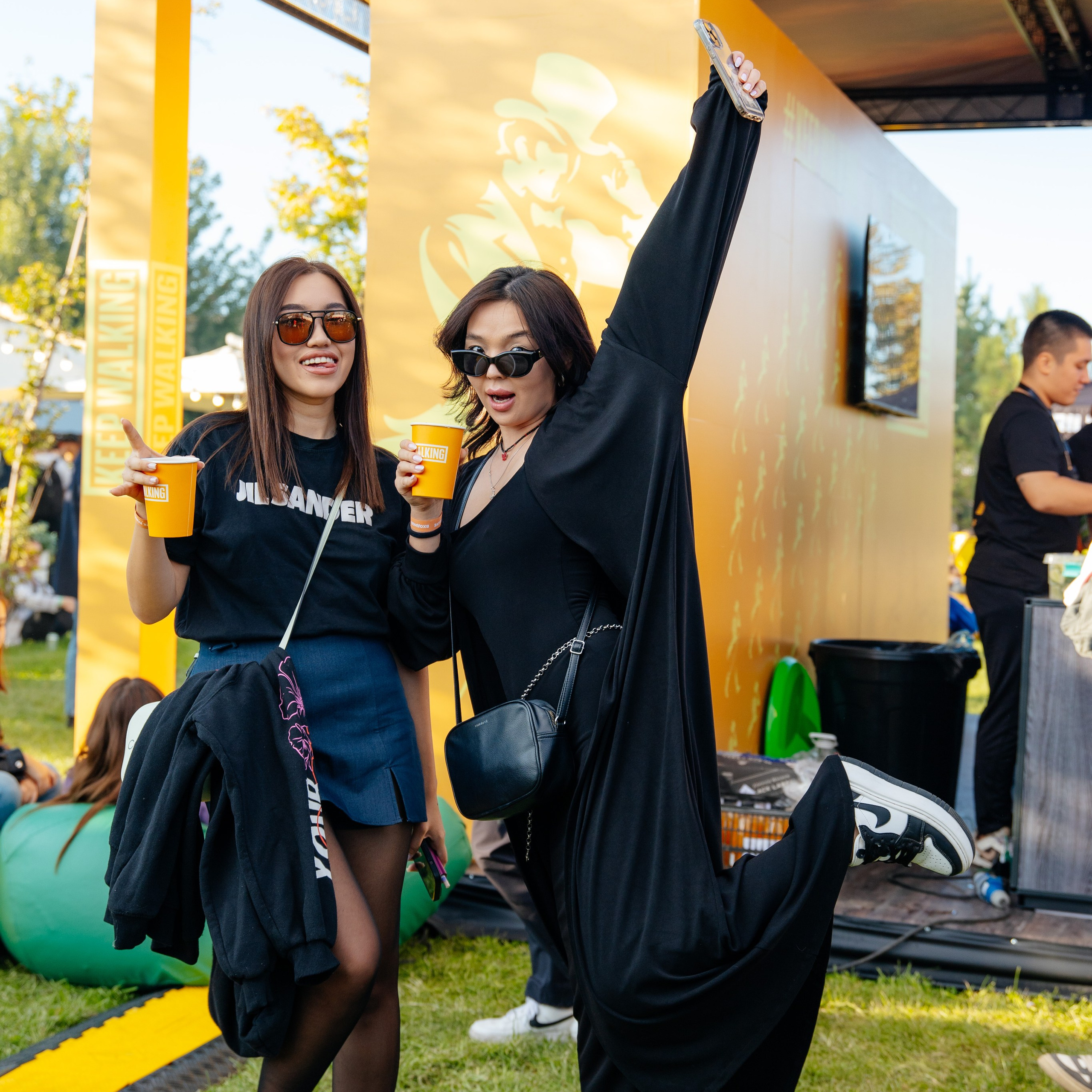 YANDEX PARK. JOHNNIE WALKER — CHINCHIN — SMIRNOFF — TANQUERAY