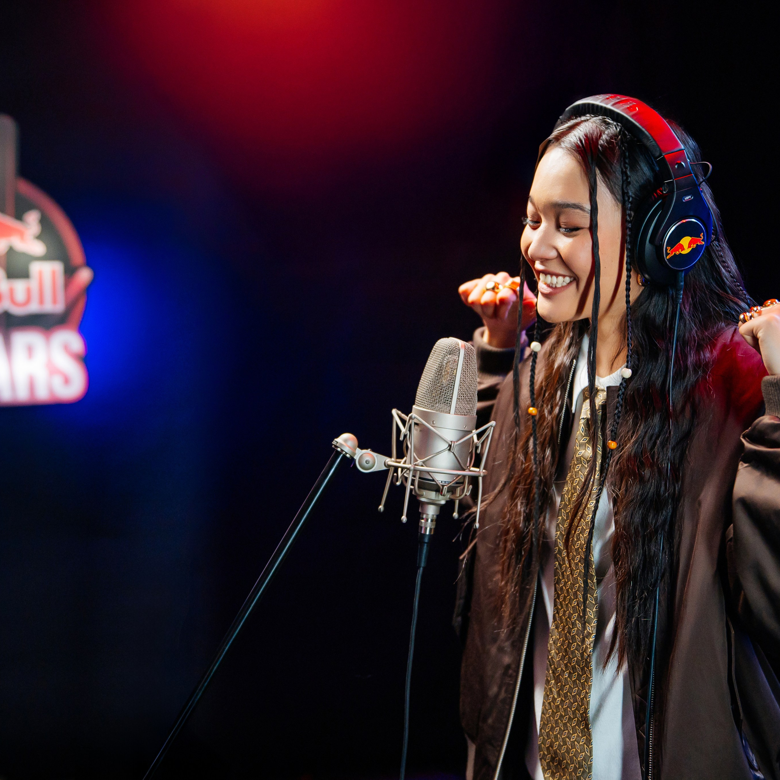 Red Bull 64 Bars Ния Hiro Truwer