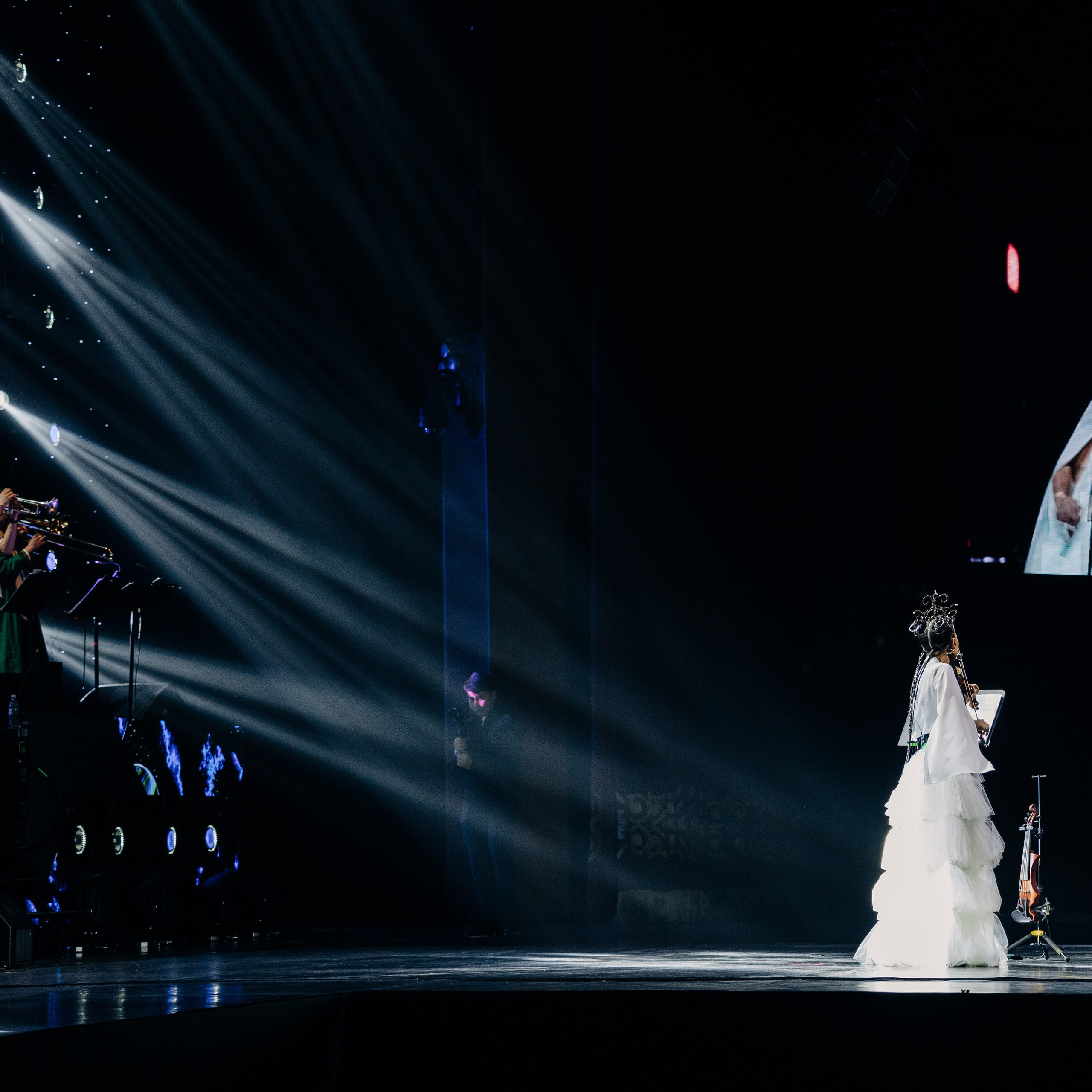 ELYAERNS — Эльдана Эрнес