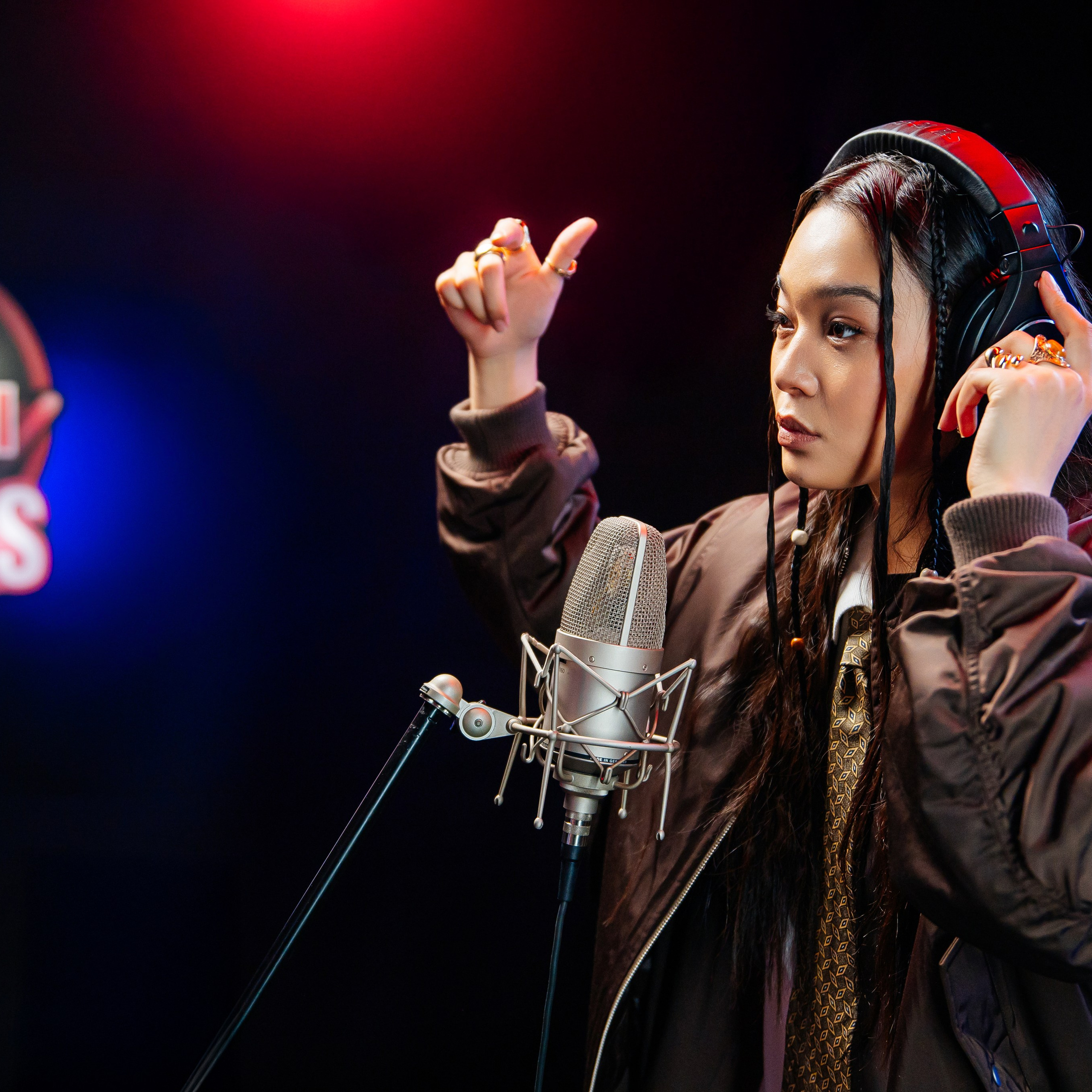 Red Bull 64 Bars Ния Hiro Truwer