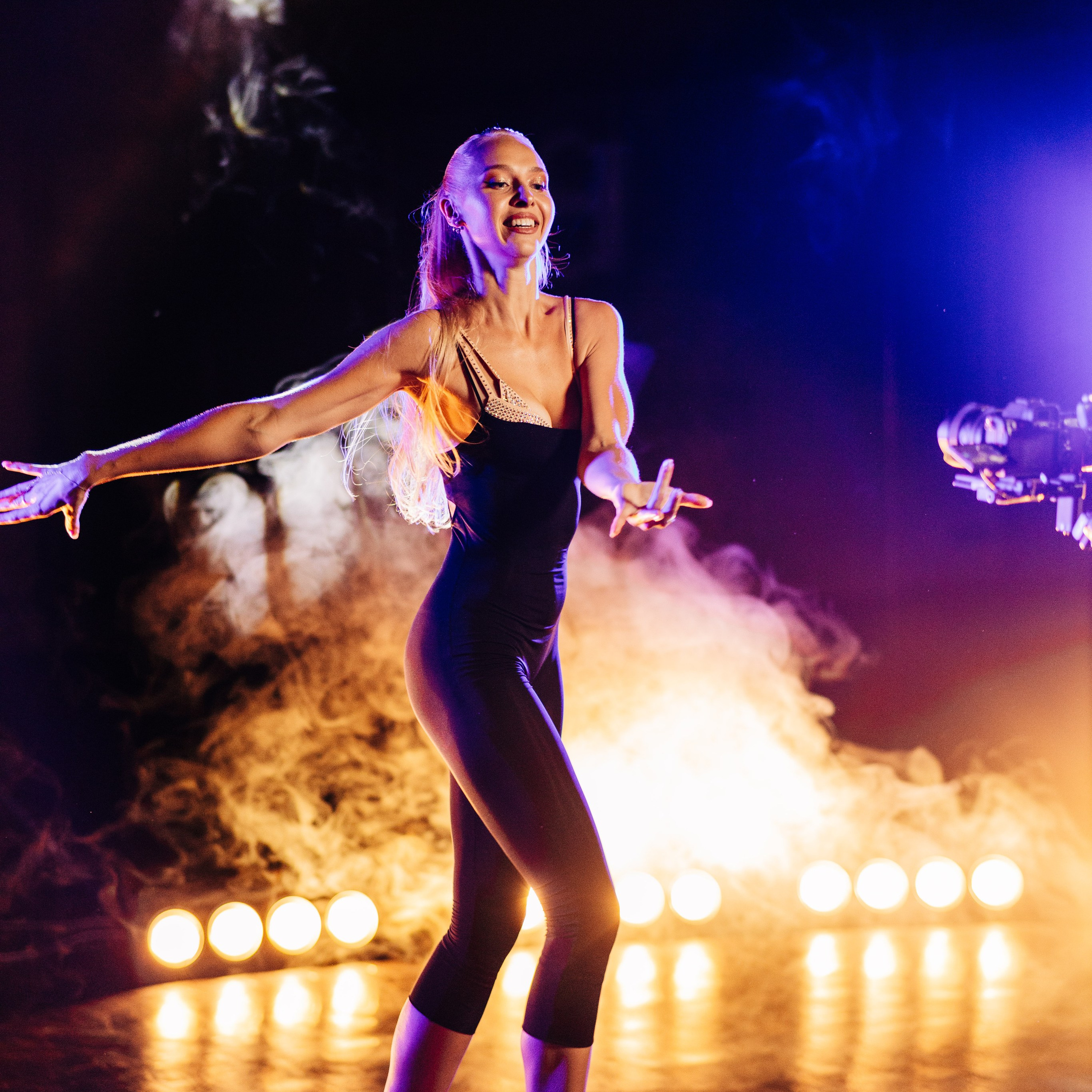 Анастасия танцы