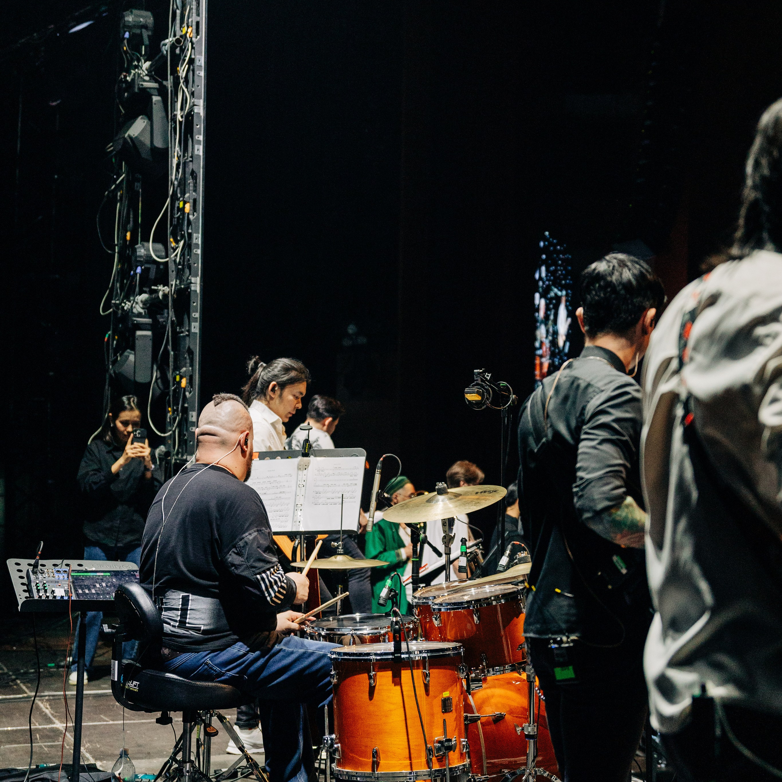 ELYAERNS — Эльдана Эрнес