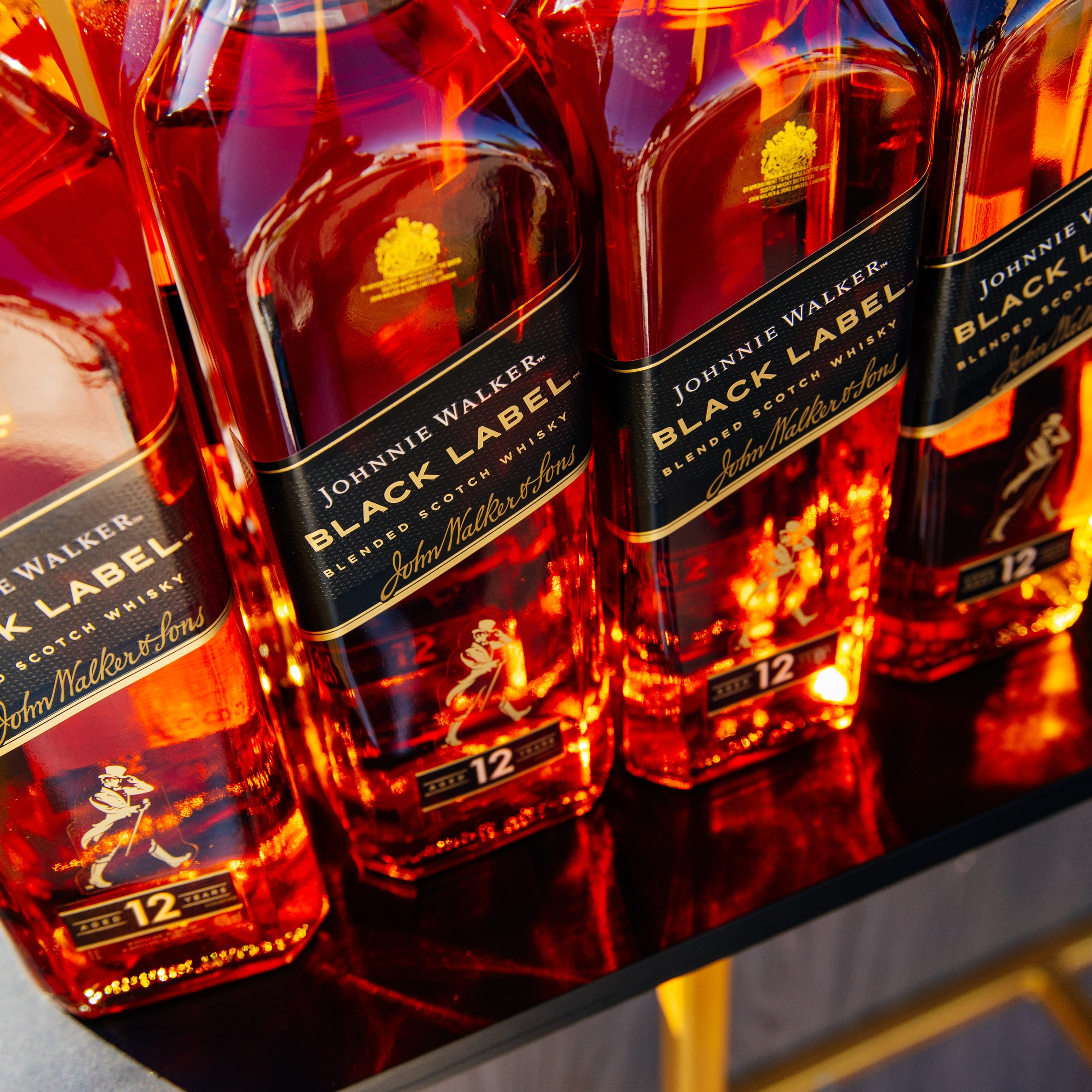 YANDEX PARK. JOHNNIE WALKER — CHINCHIN — SMIRNOFF — TANQUERAY