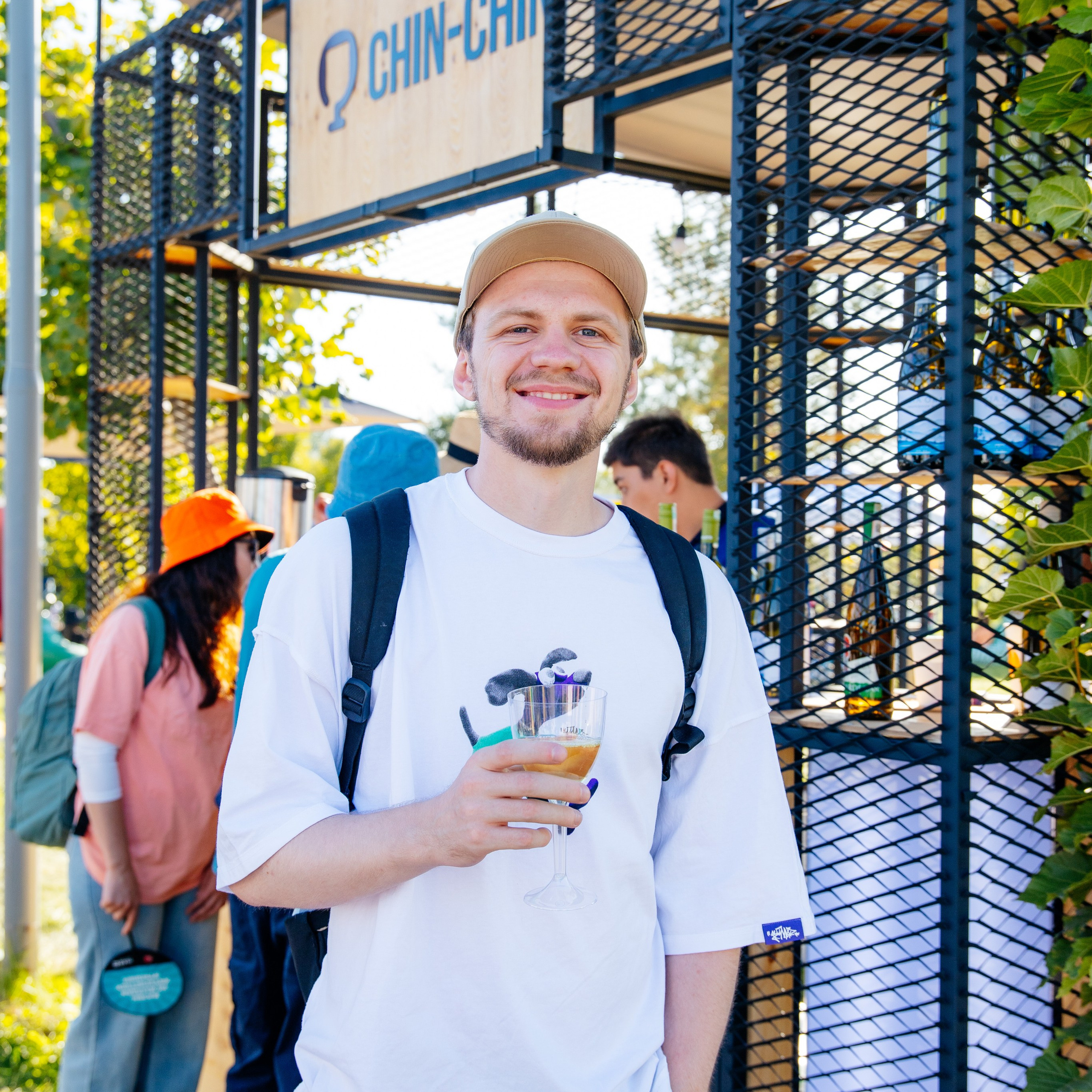 YANDEX PARK. JOHNNIE WALKER — CHINCHIN — SMIRNOFF — TANQUERAY