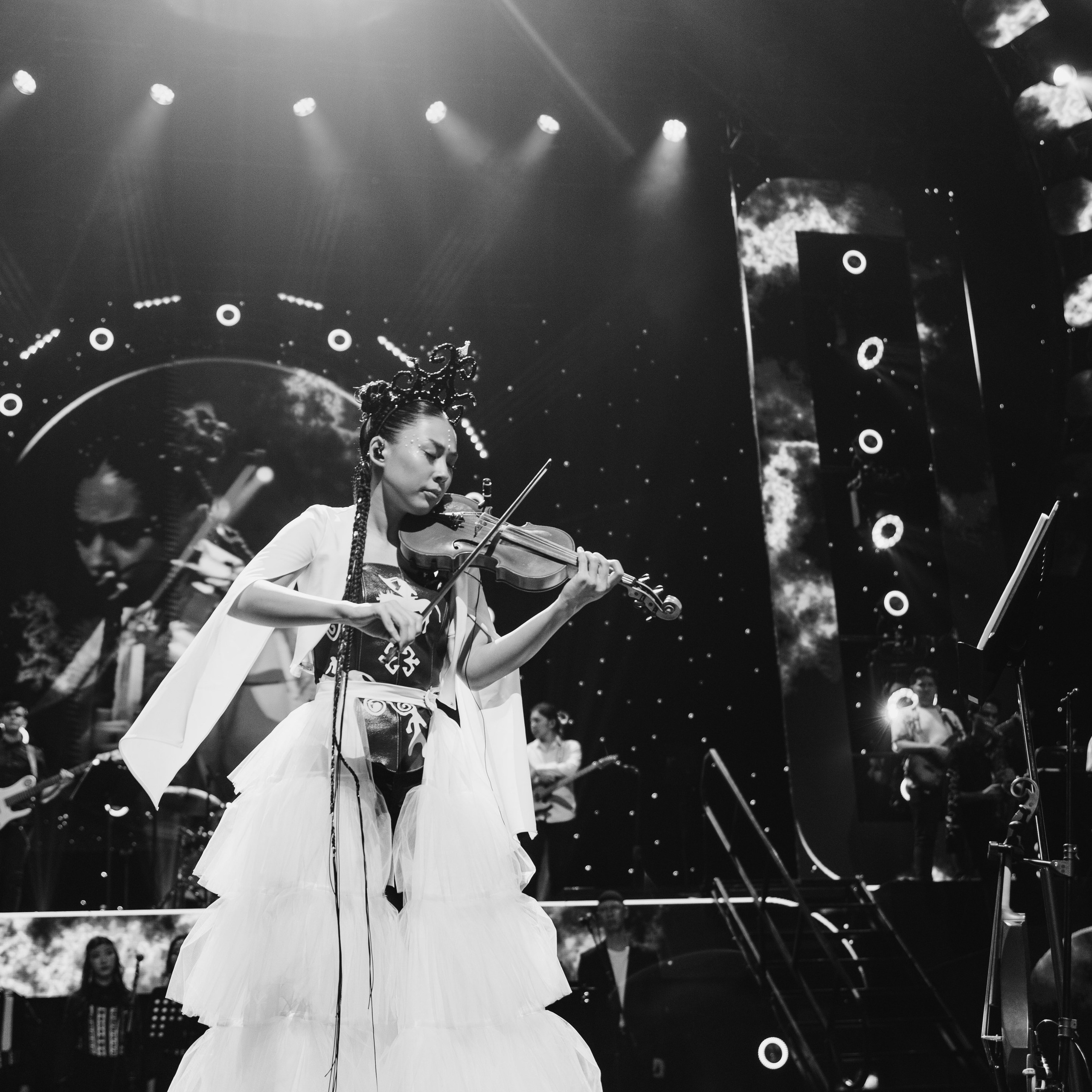 ELYAERNS — Эльдана Эрнес