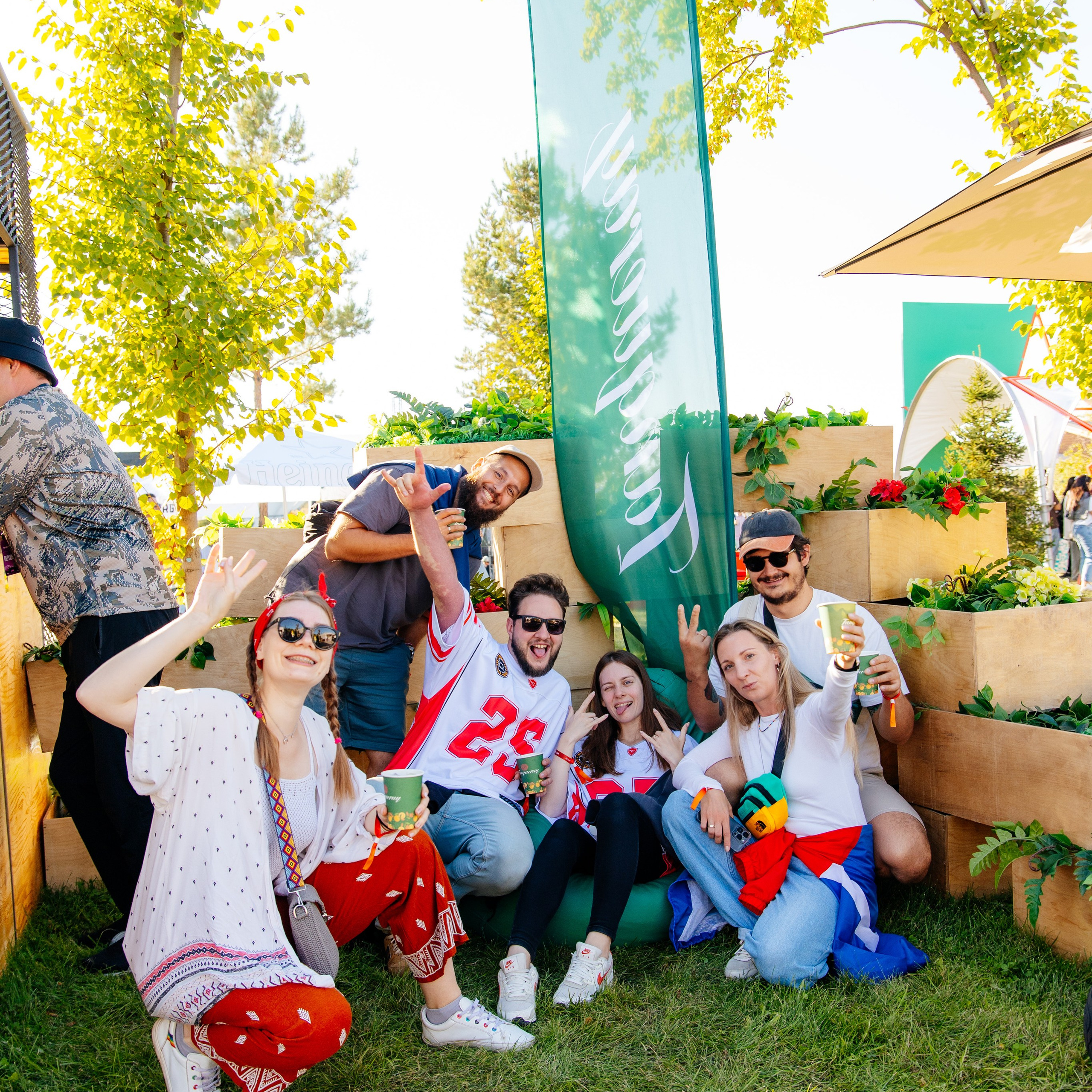 YANDEX PARK. JOHNNIE WALKER — CHINCHIN — SMIRNOFF — TANQUERAY