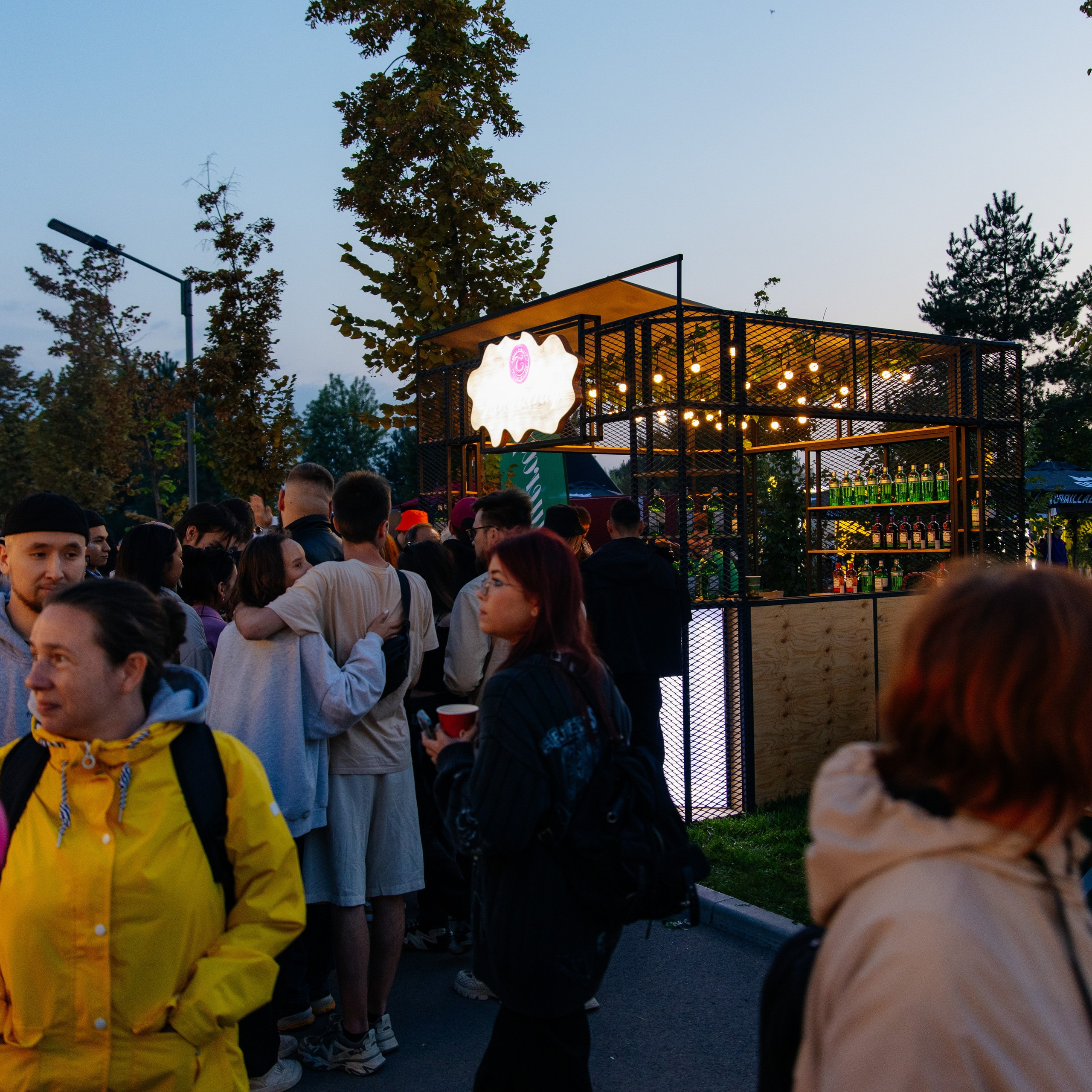 YANDEX PARK. JOHNNIE WALKER — CHINCHIN — SMIRNOFF — TANQUERAY