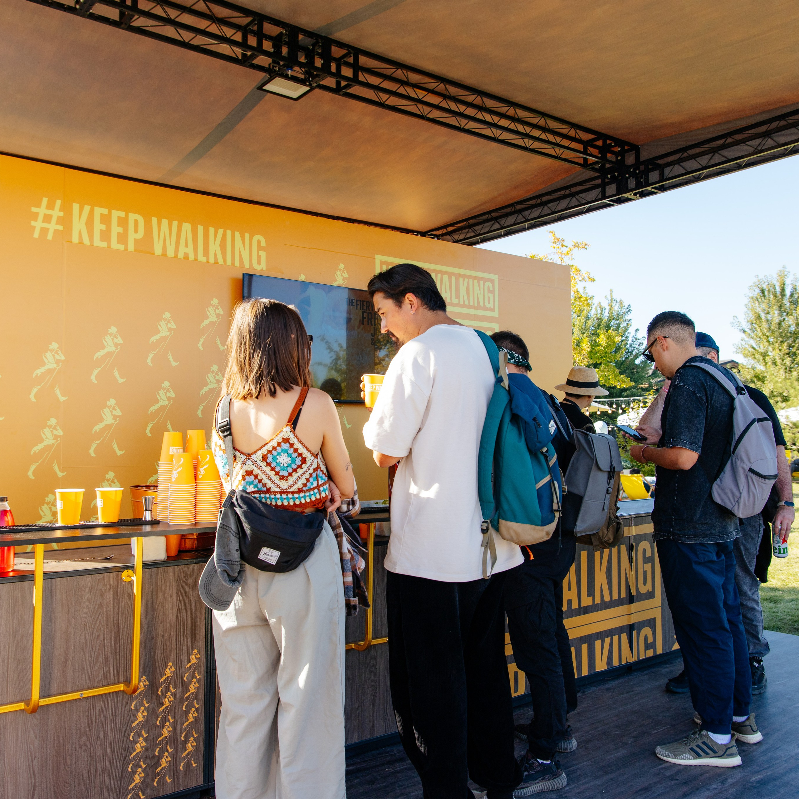 YANDEX PARK. JOHNNIE WALKER — CHINCHIN — SMIRNOFF — TANQUERAY