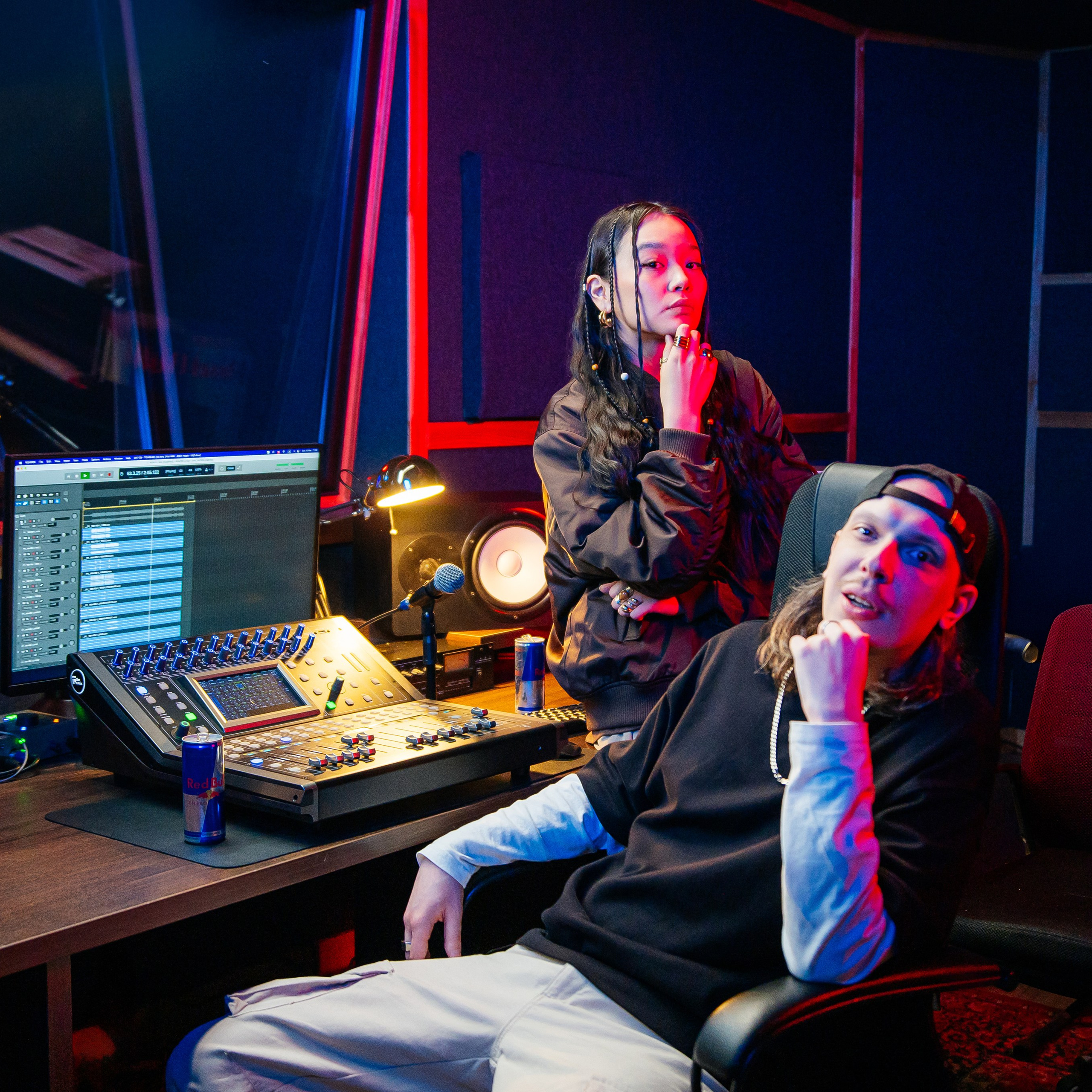 Red Bull 64 Bars Ния Hiro Truwer