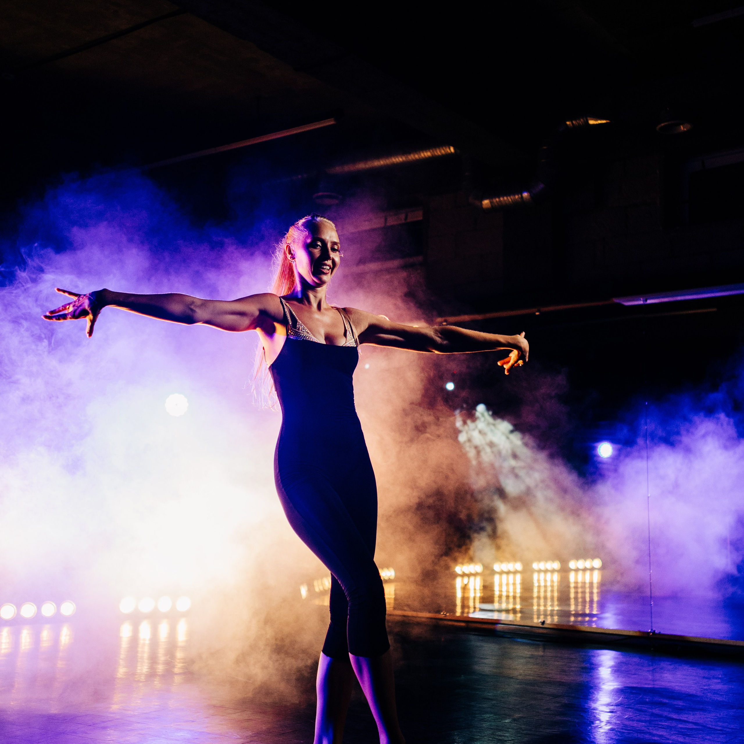 Анастасия танцы