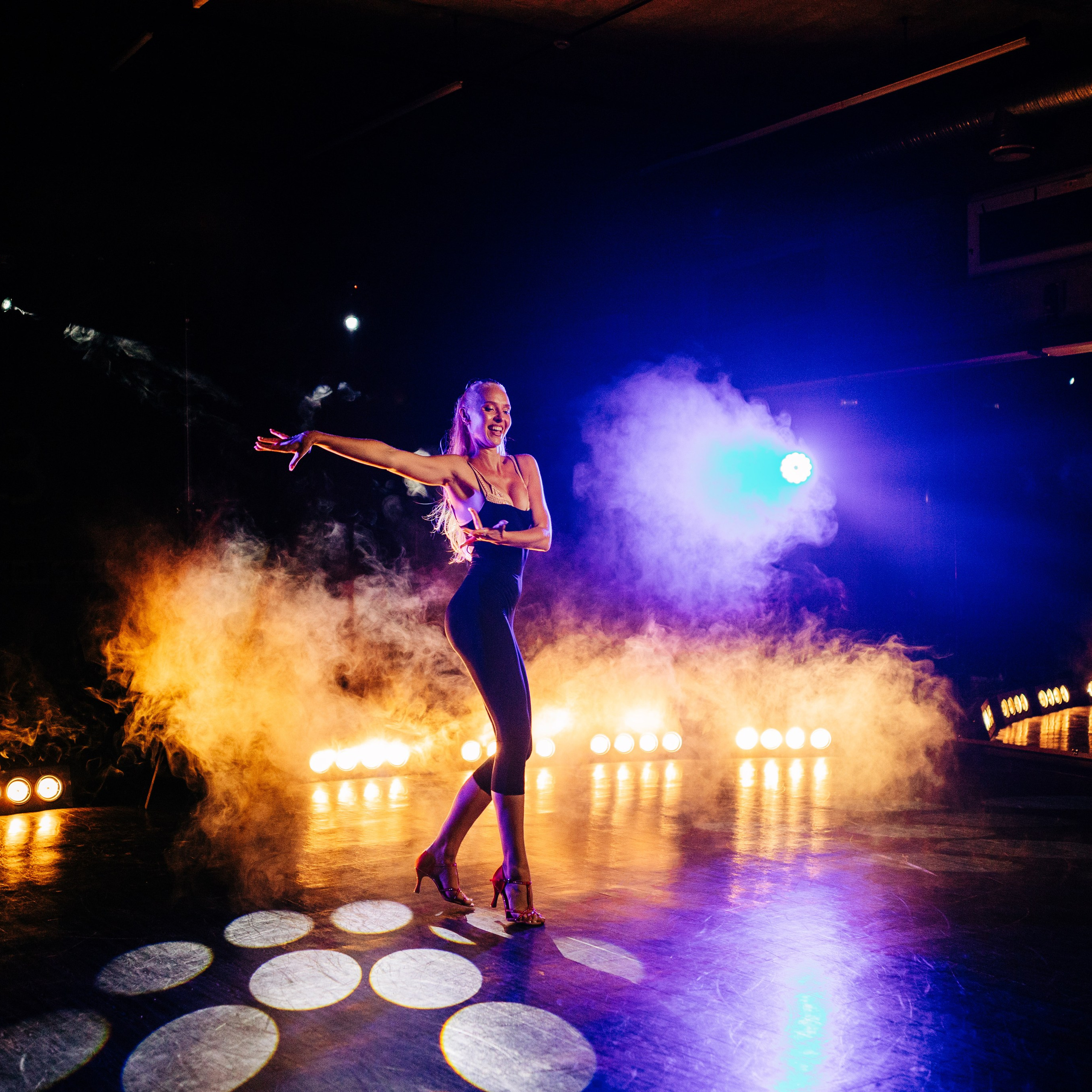 Анастасия танцы