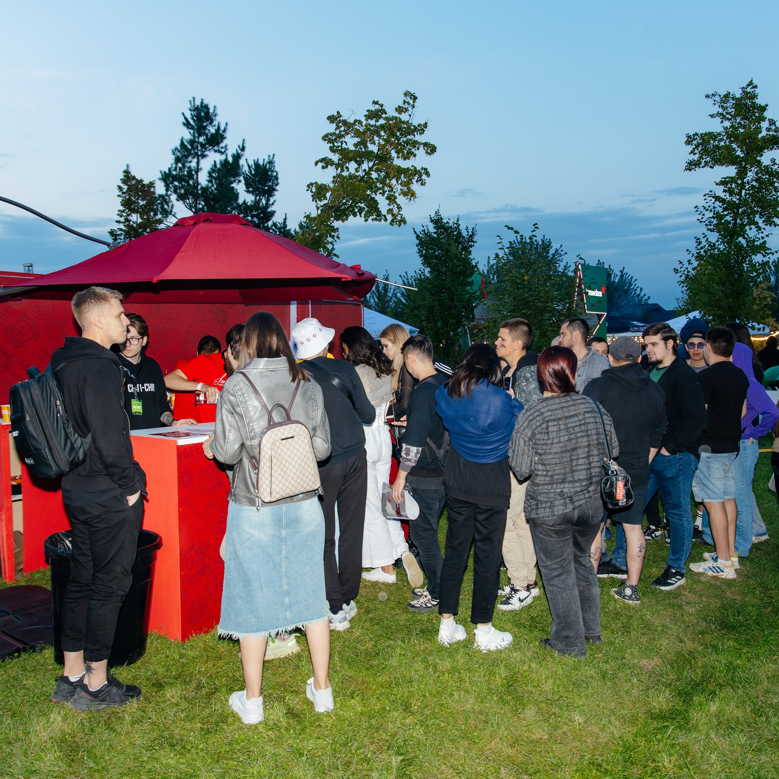 YANDEX PARK. JOHNNIE WALKER — CHINCHIN — SMIRNOFF — TANQUERAY