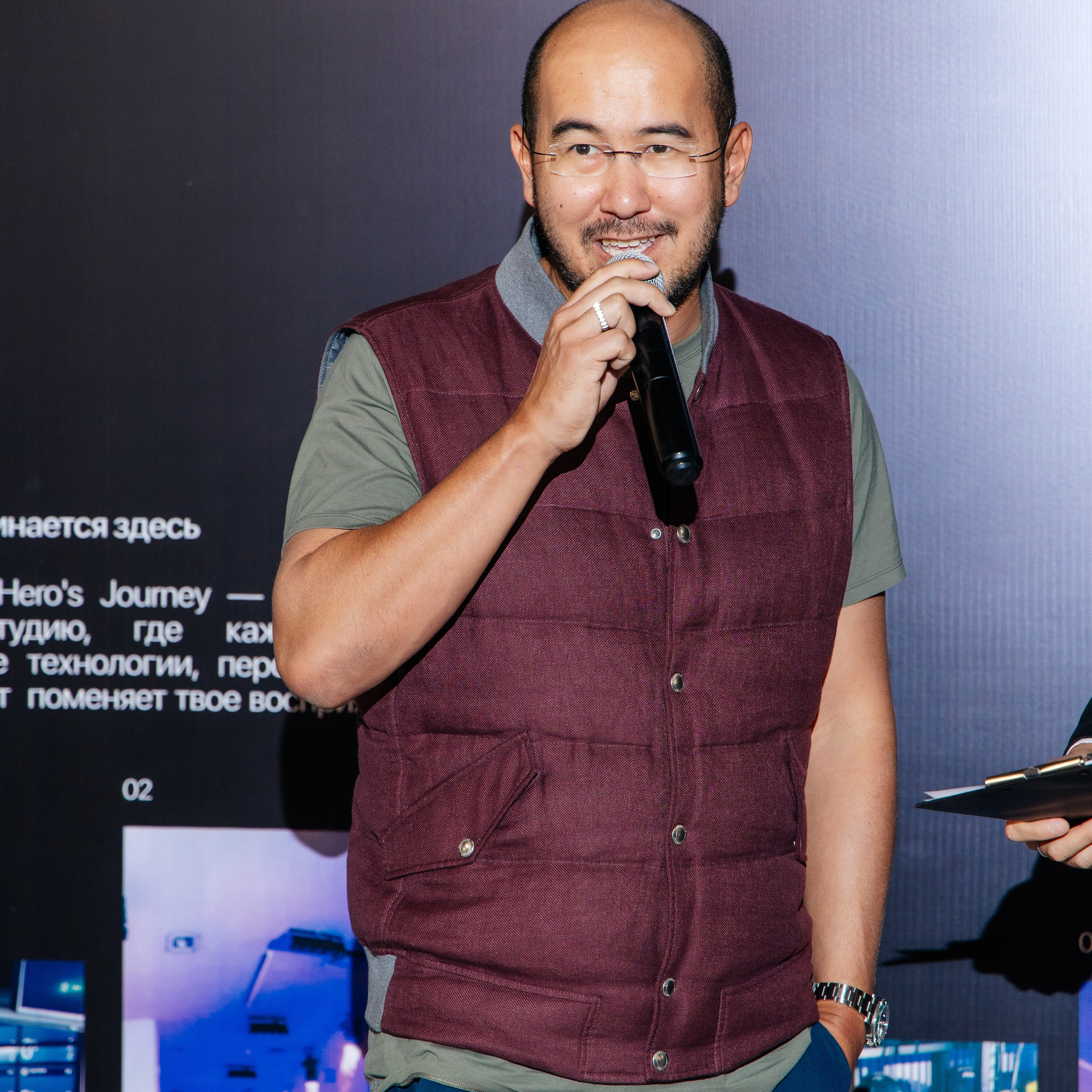 Hero's journey promenade