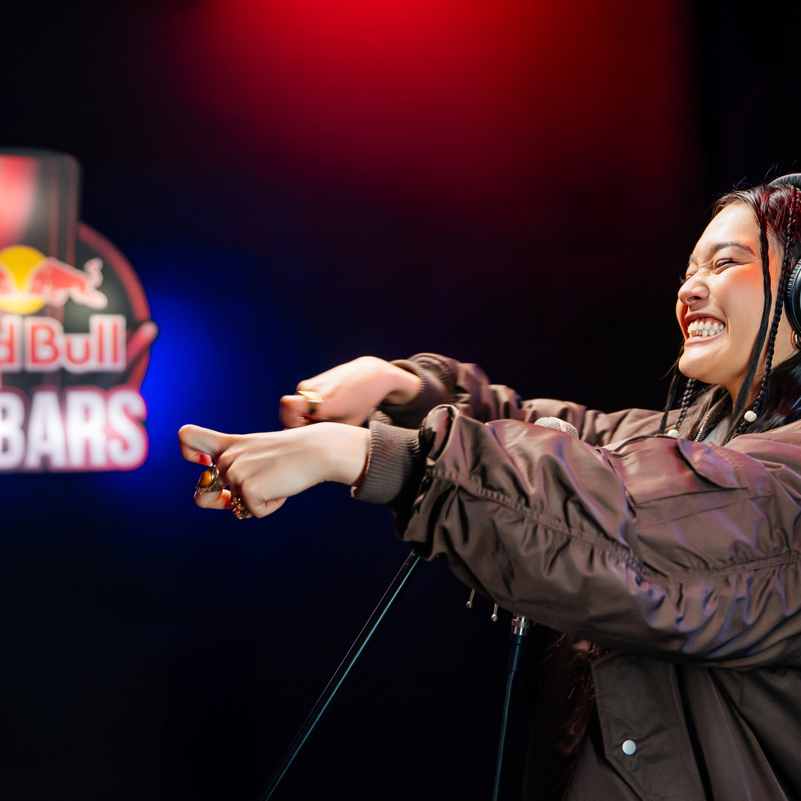 Red Bull 64 Bars Ния Hiro Truwer