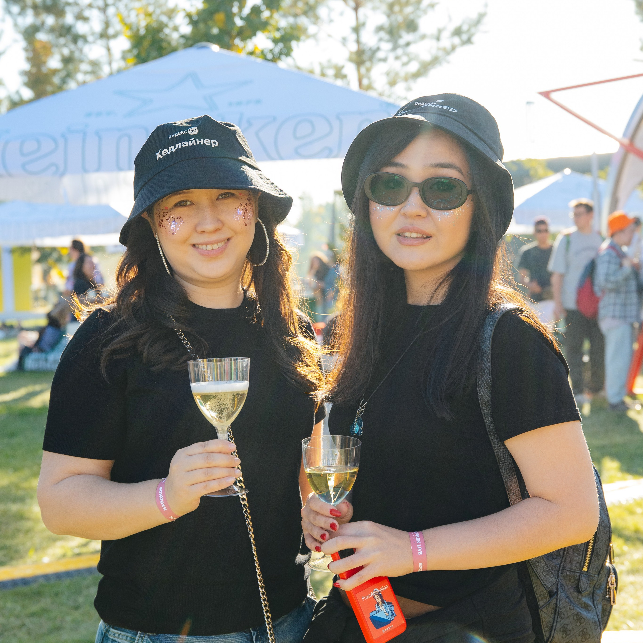 YANDEX PARK. JOHNNIE WALKER — CHINCHIN — SMIRNOFF — TANQUERAY