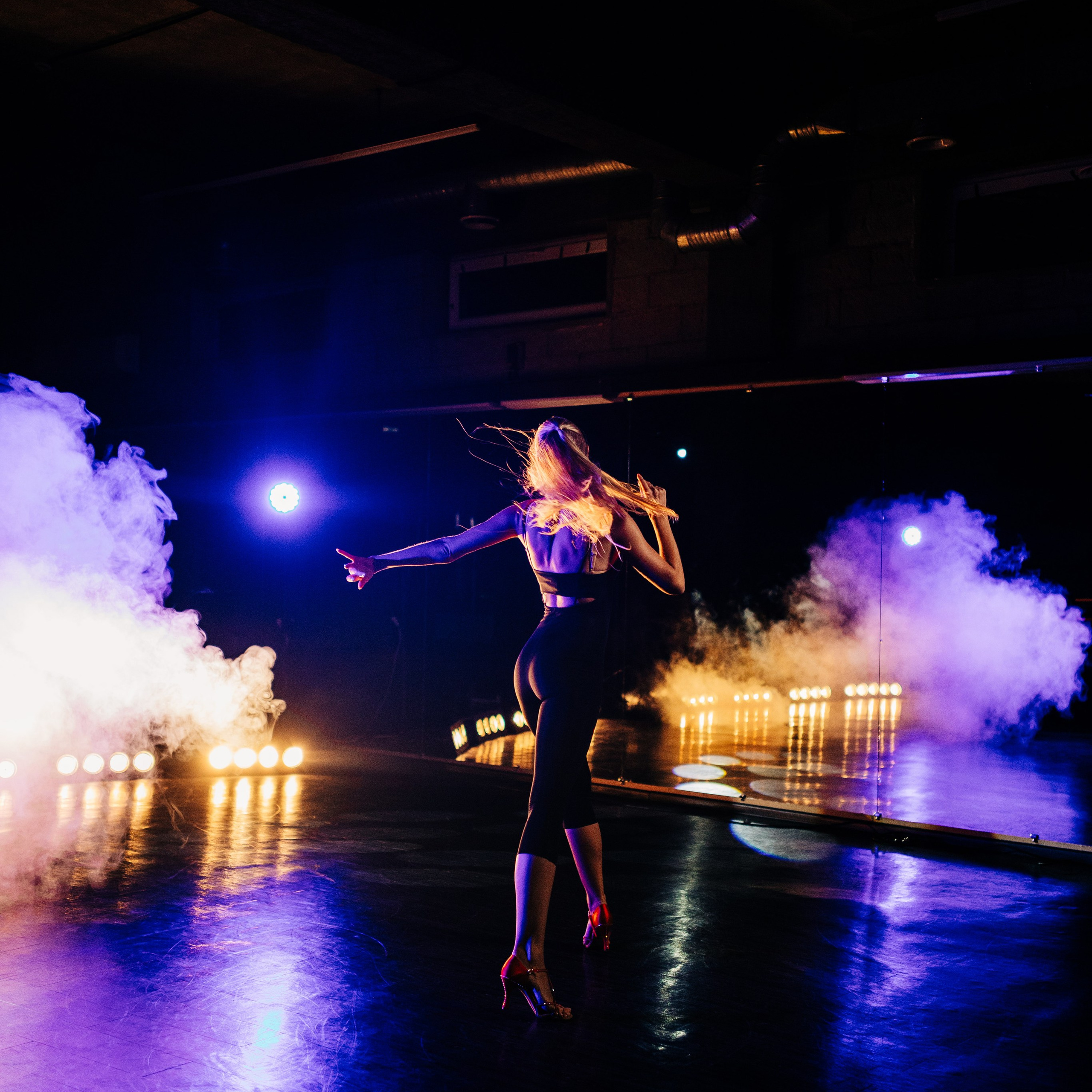 Анастасия танцы