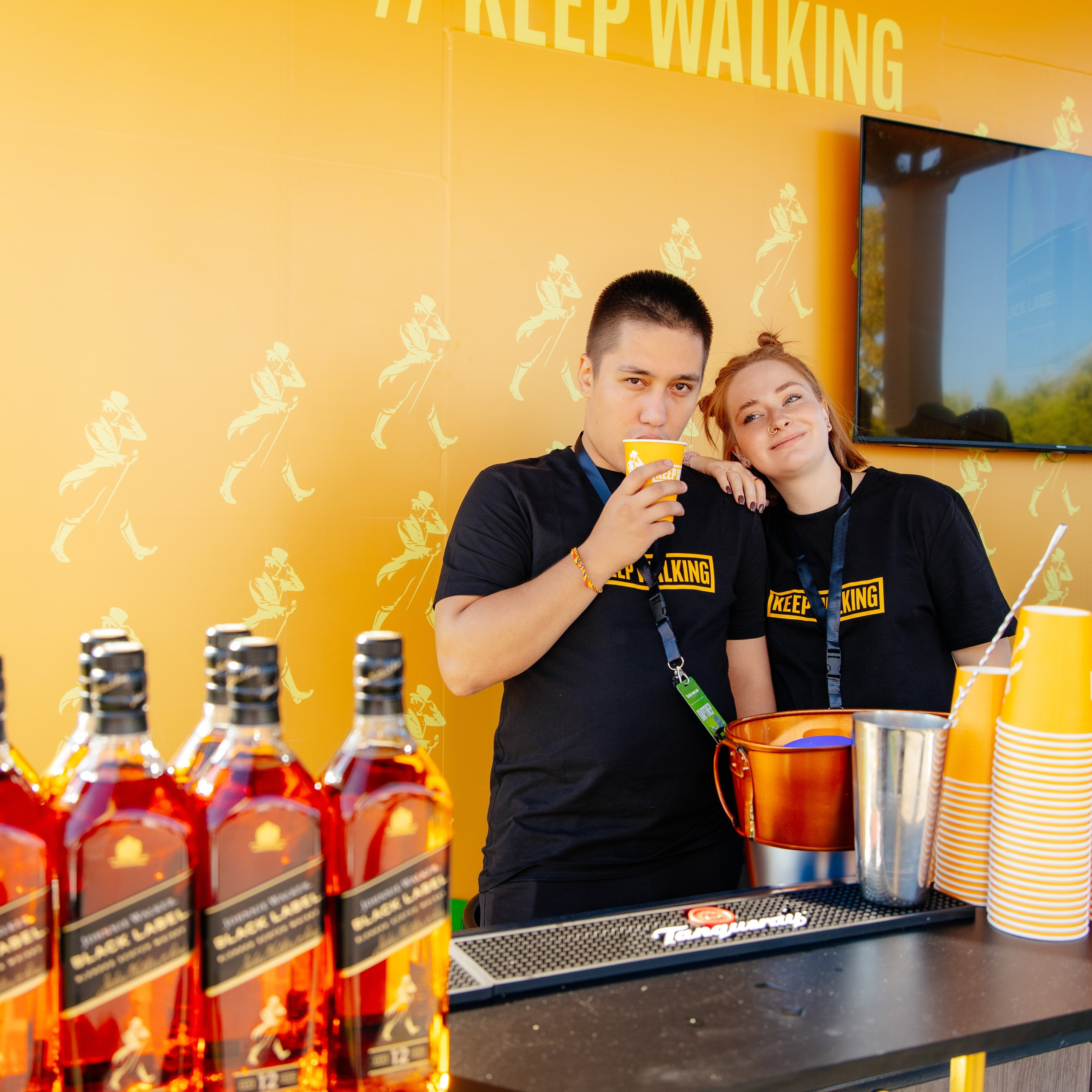 YANDEX PARK. JOHNNIE WALKER — CHINCHIN — SMIRNOFF — TANQUERAY