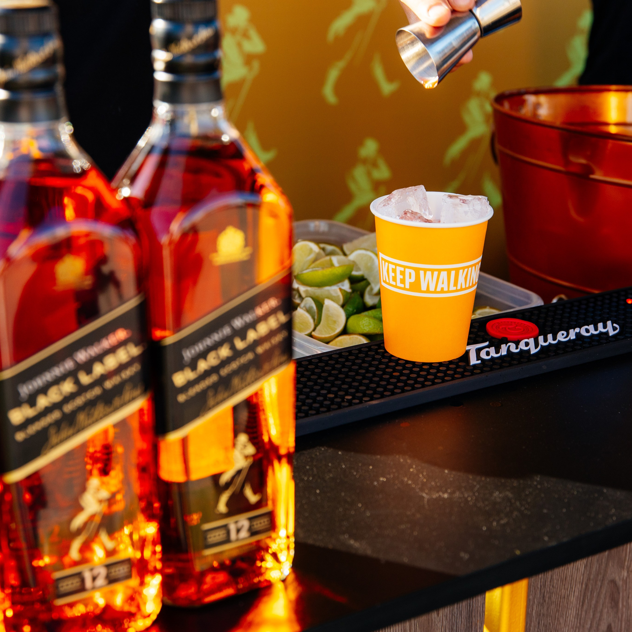 YANDEX PARK. JOHNNIE WALKER — CHINCHIN — SMIRNOFF — TANQUERAY