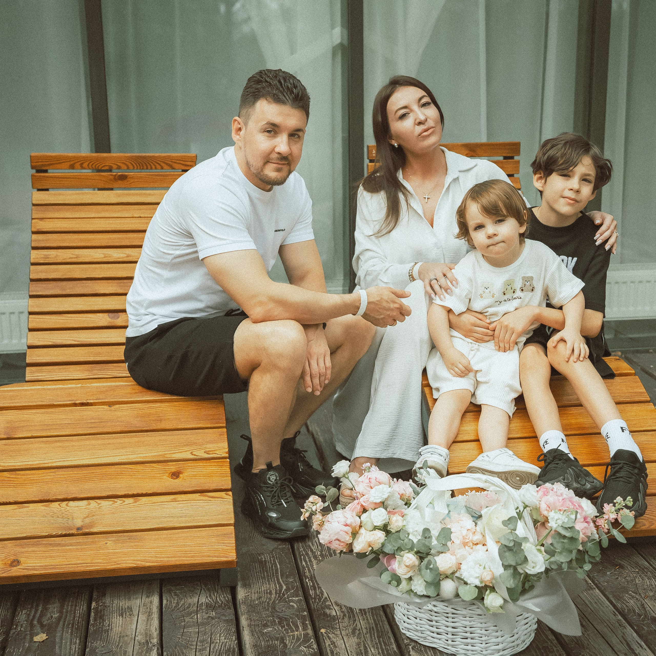 Ольга. Фотоссесия семьи и&nbsp;ее&nbsp;друзей на&nbsp;день рождение в&nbsp;загородном отеле «Барская усадьба»