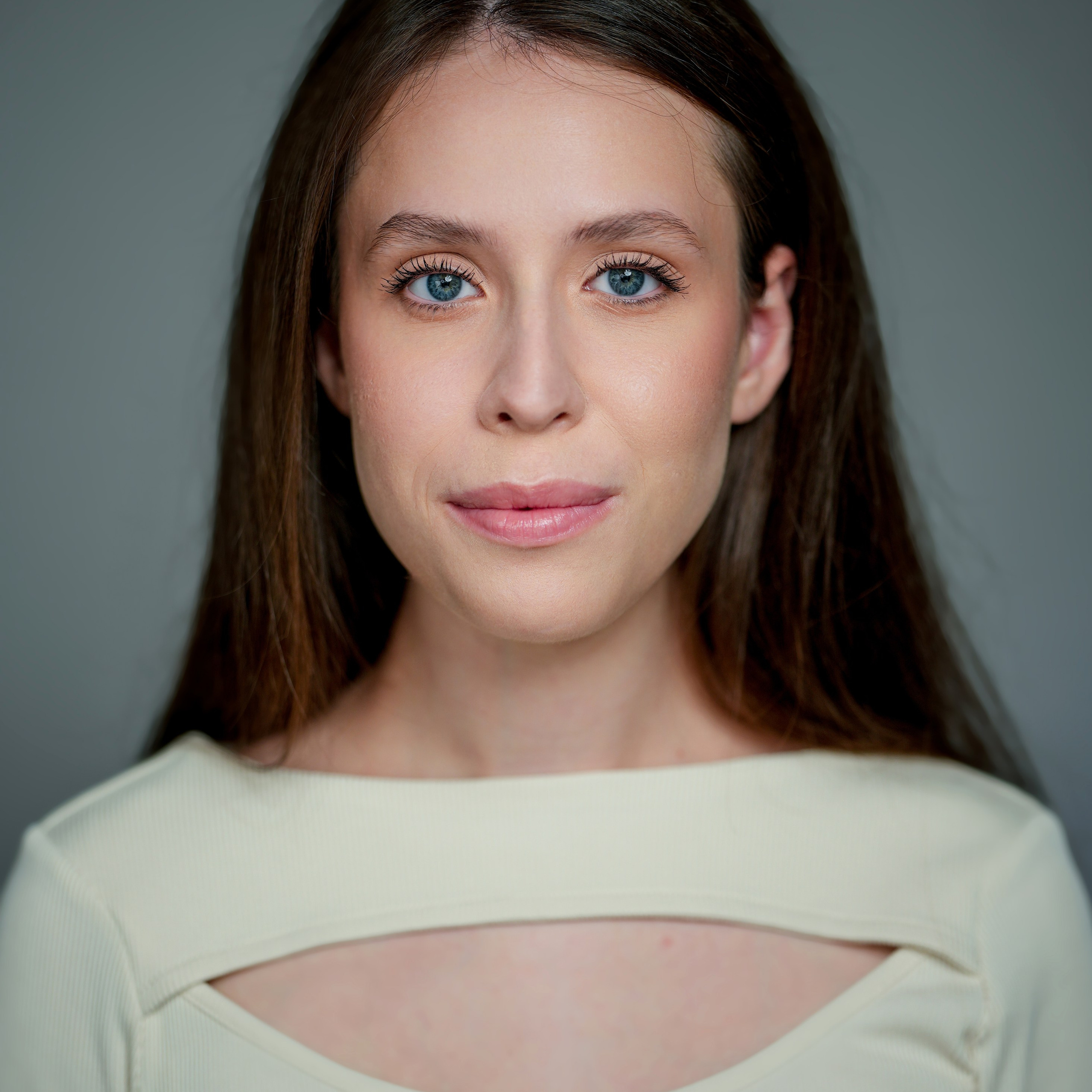 Софья Горячкина (базовое актерское портфолио)