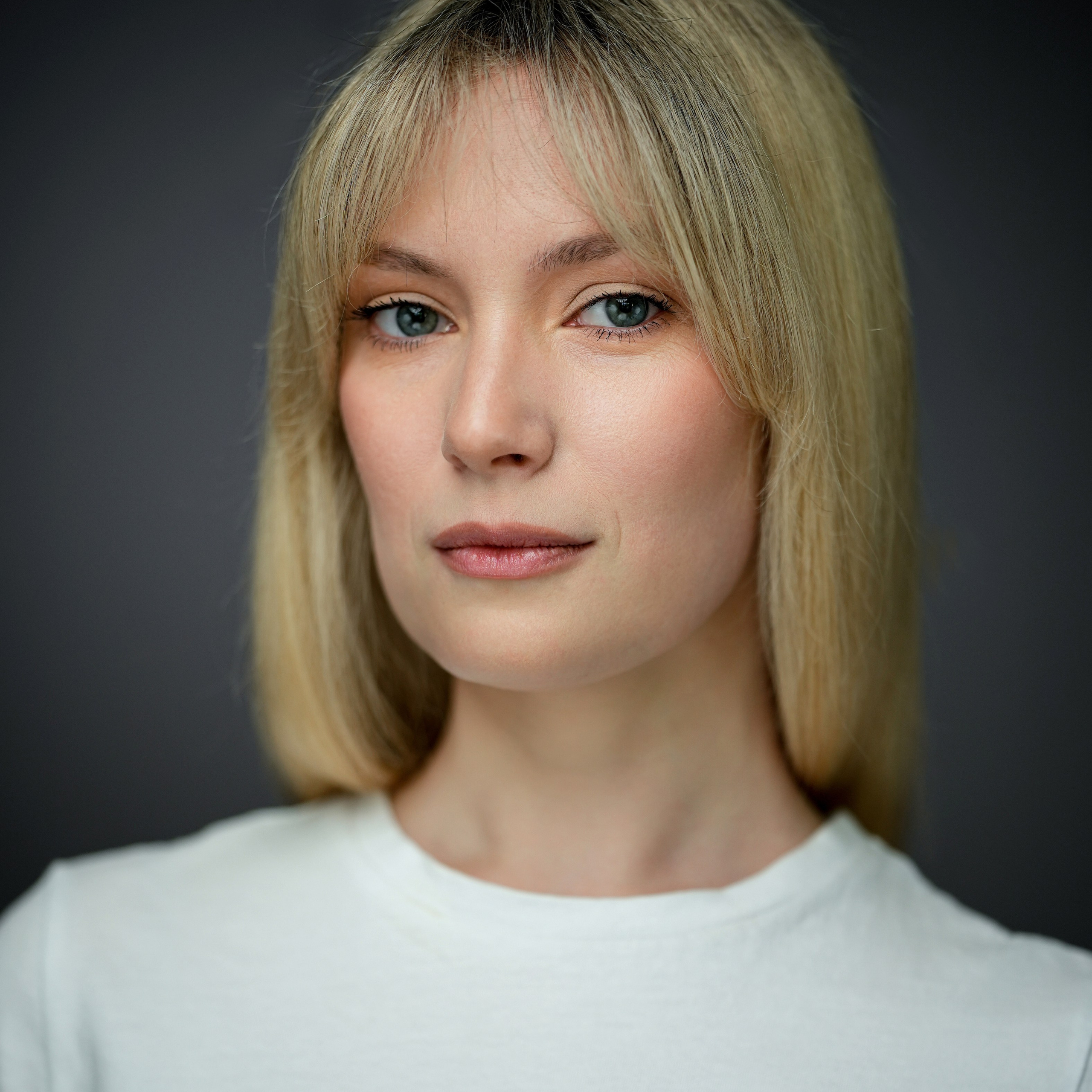 Зоя Дамье (базовое актерское портфолио)