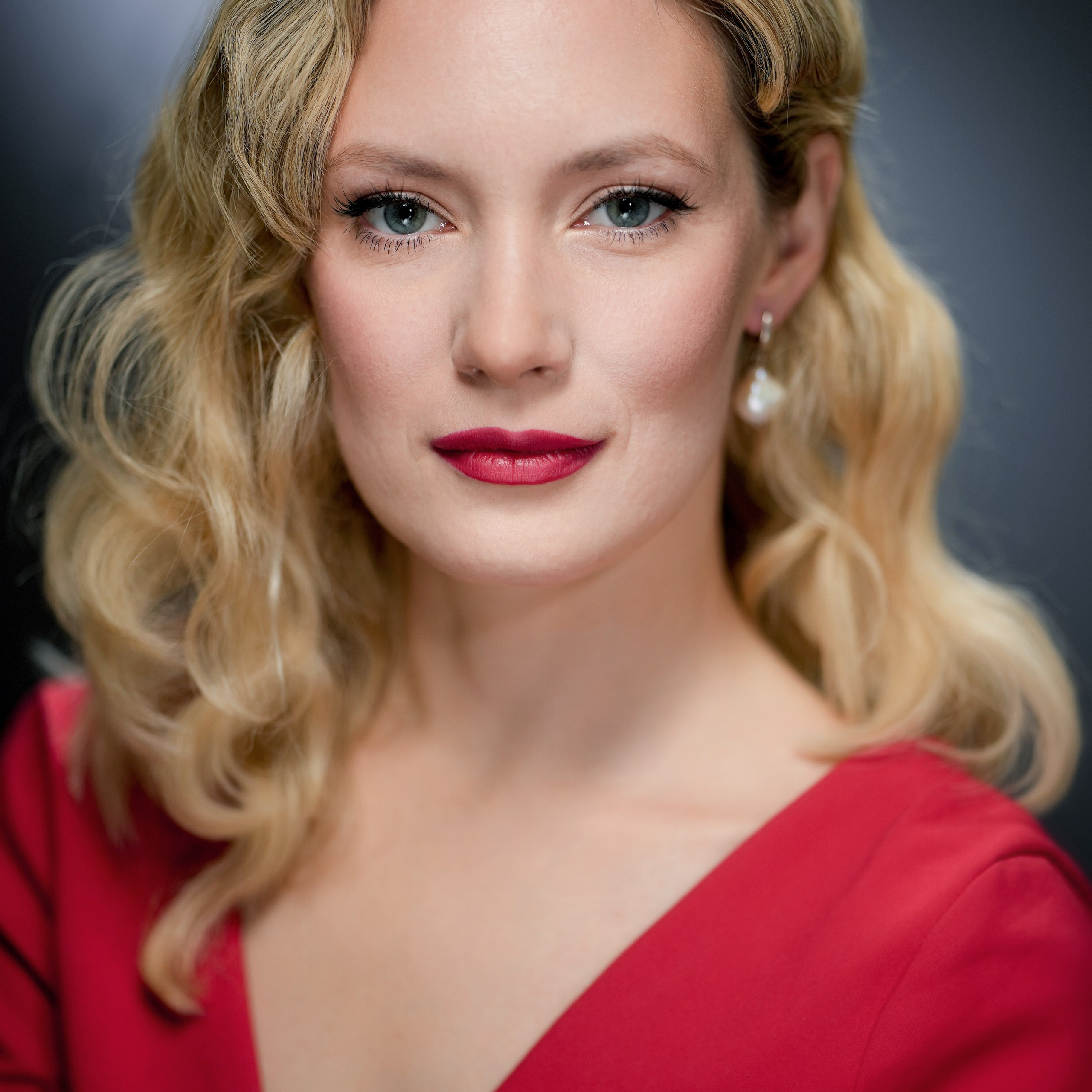 Зоя Дамье (типажное актерское портфолио)