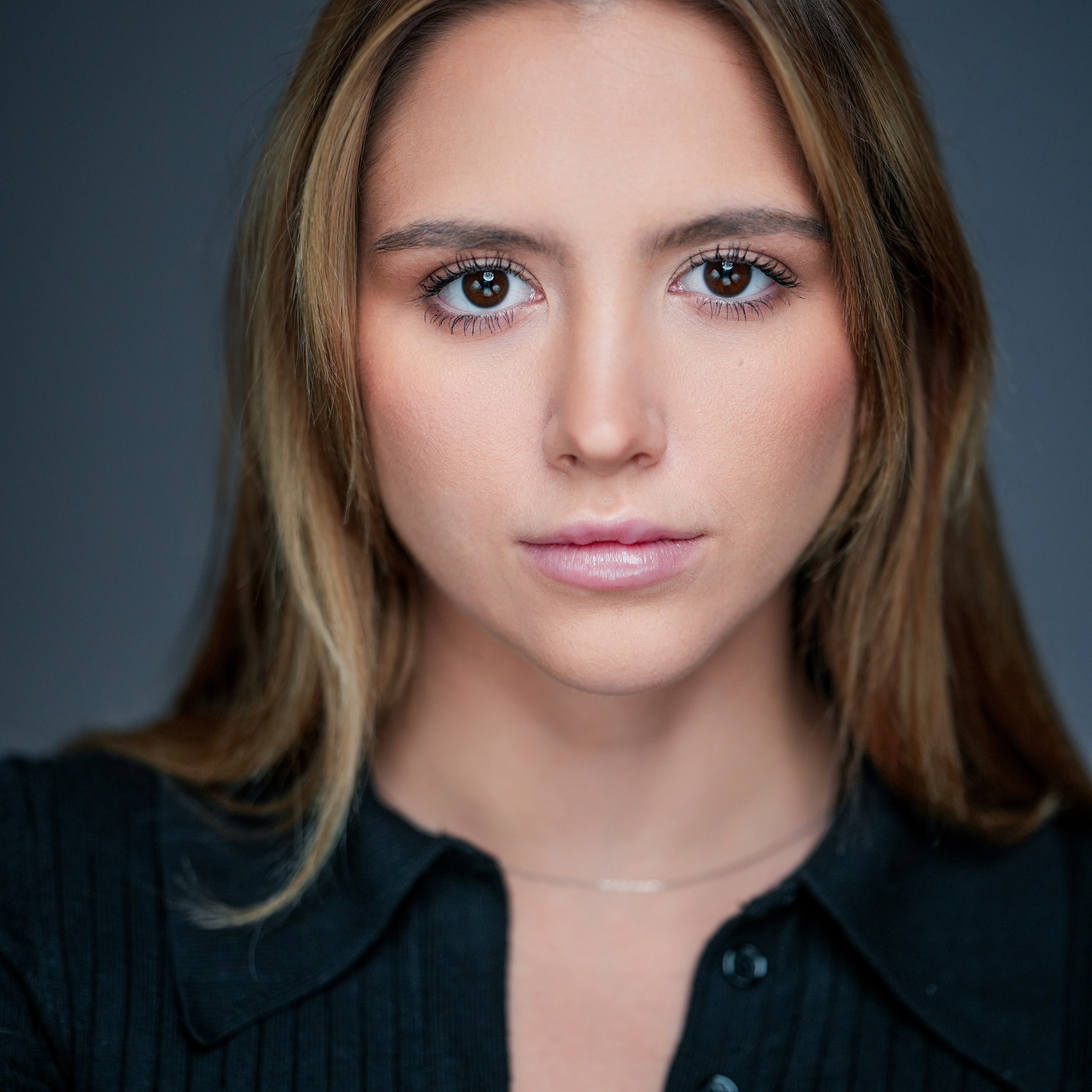 Алина Юнусова (базовое актерское портфолио)