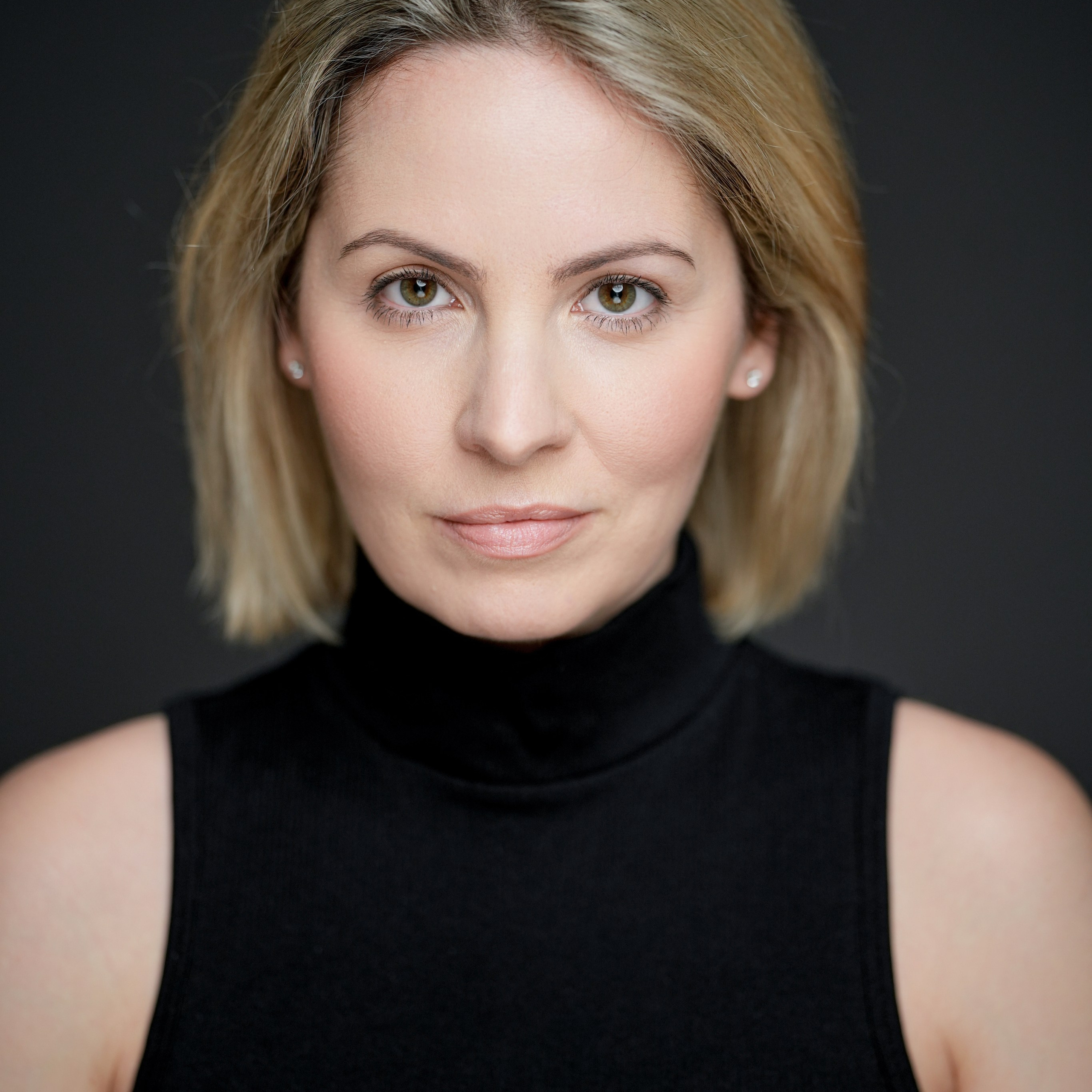 Елизавета Олиферова (фото и видеовизитка)