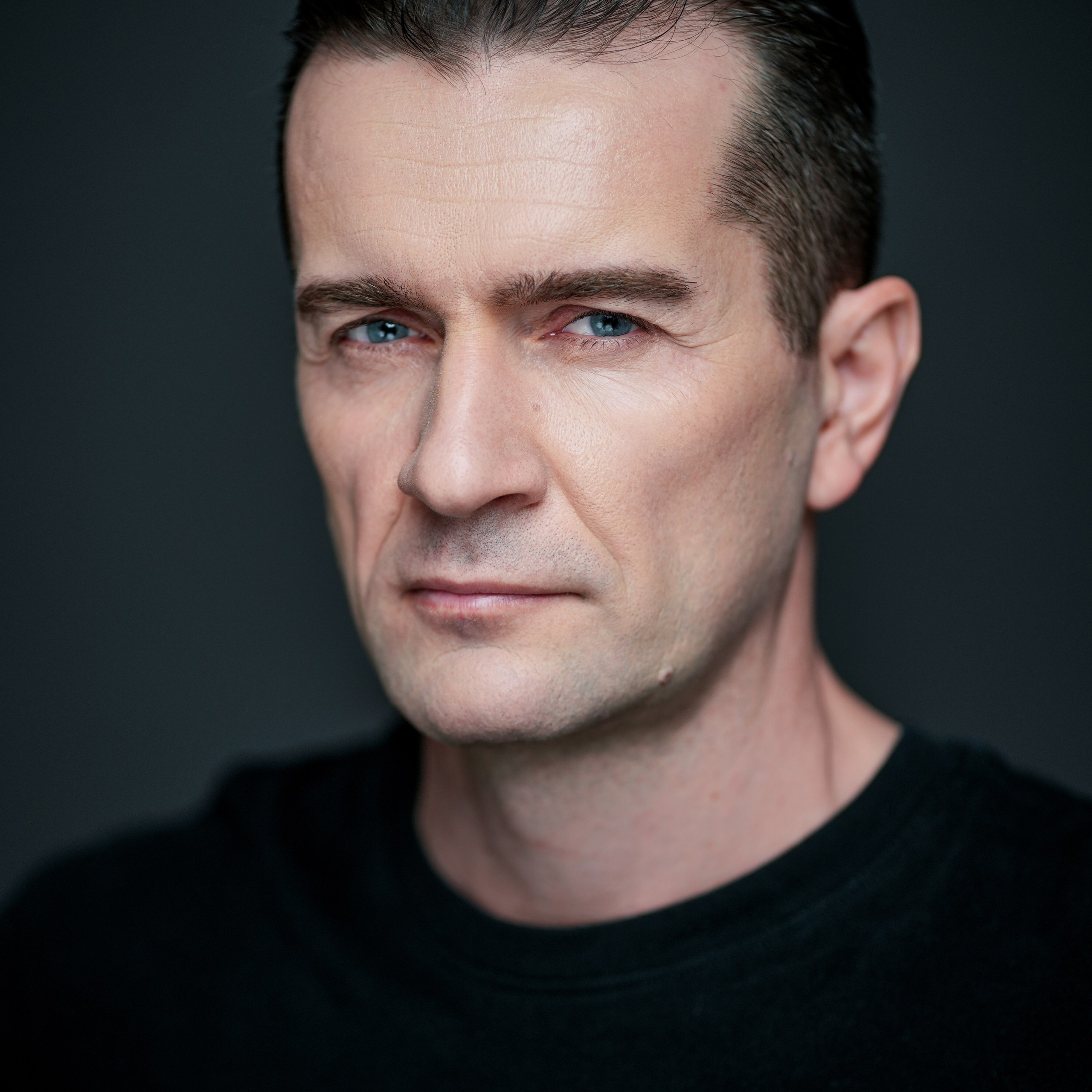 Алексей Карамазов (базовое и типажное актёрское портфолио)