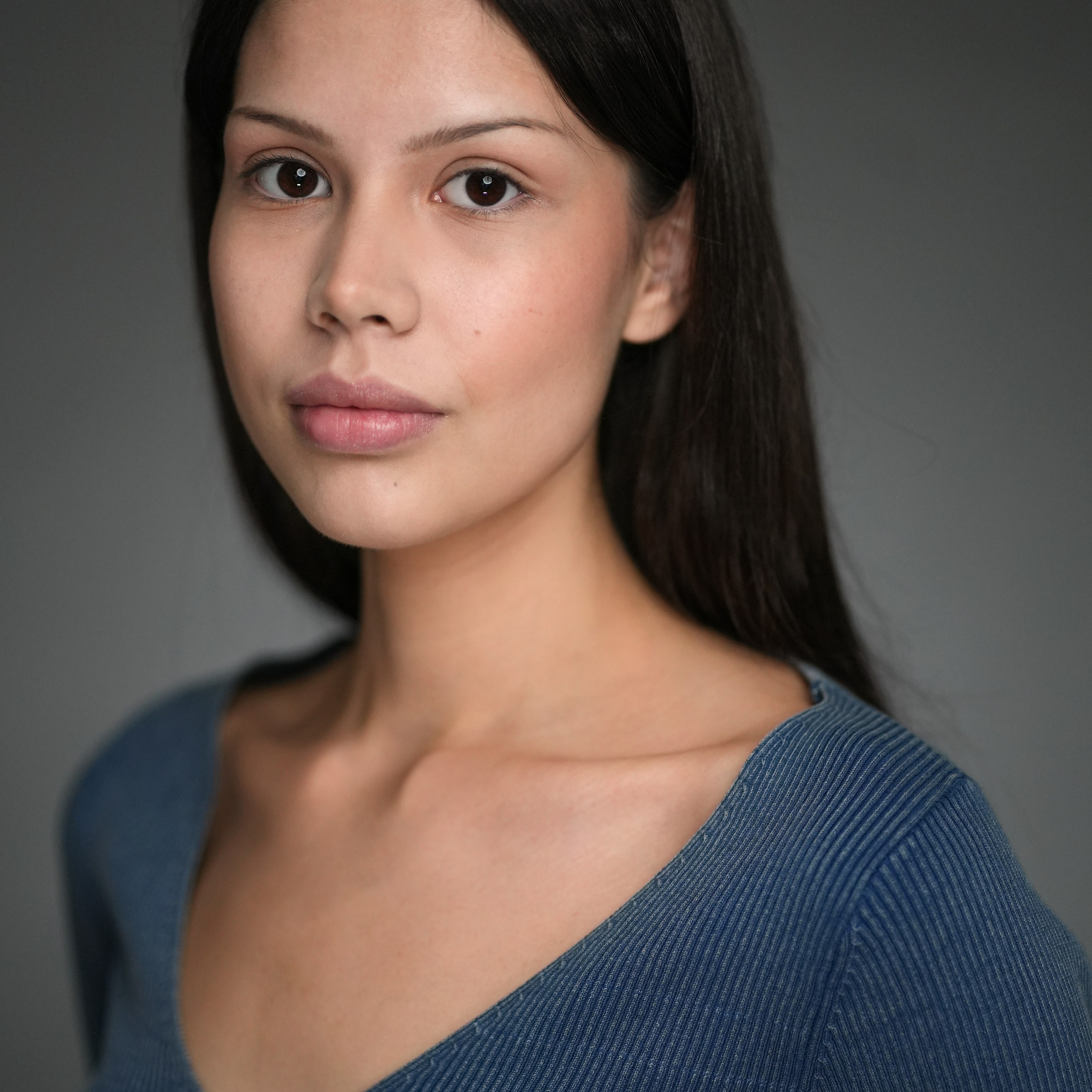 Диля Кусаинова (фото и видеовизитка)