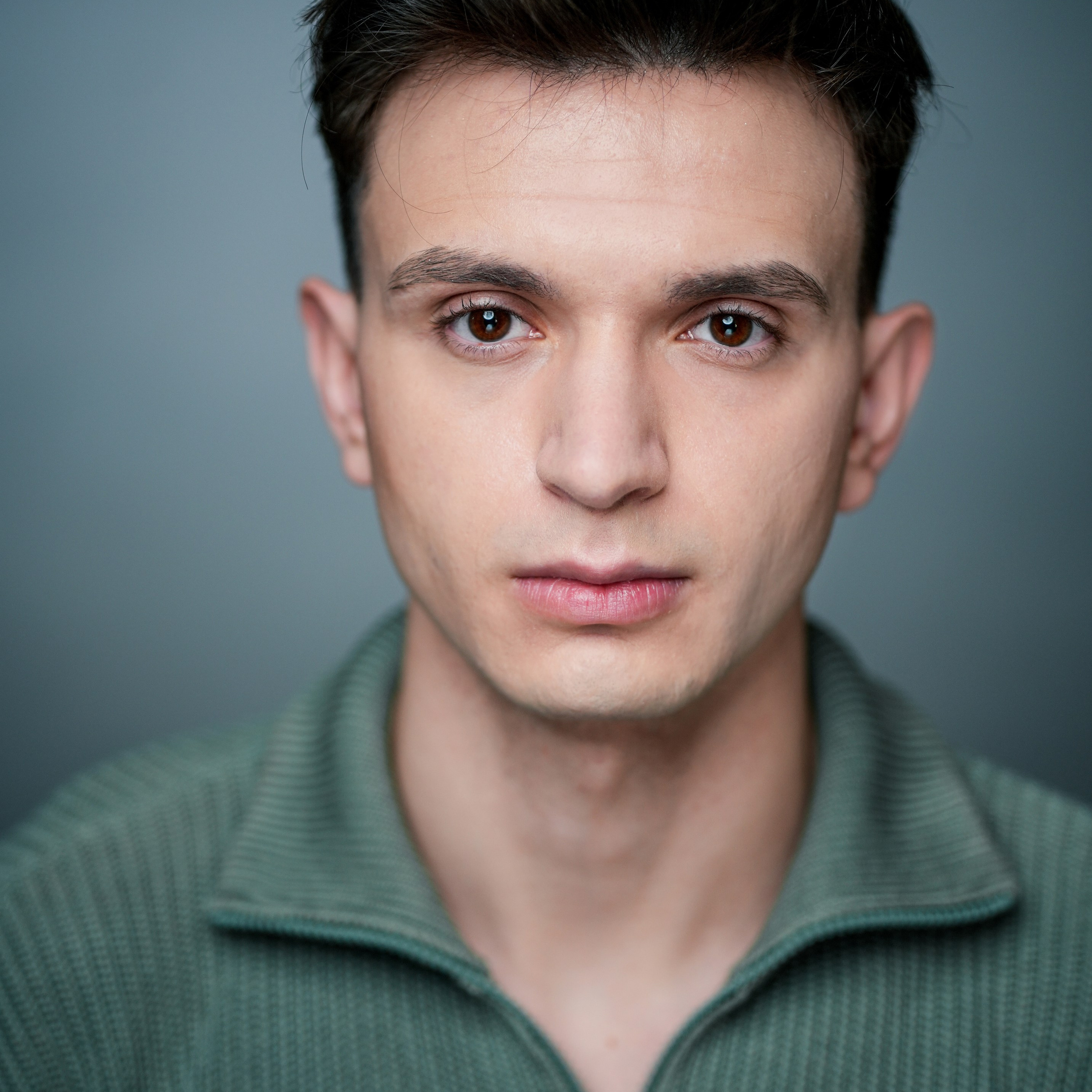 Даниил Кусенко (базовое и типажное актёрское портфолио)