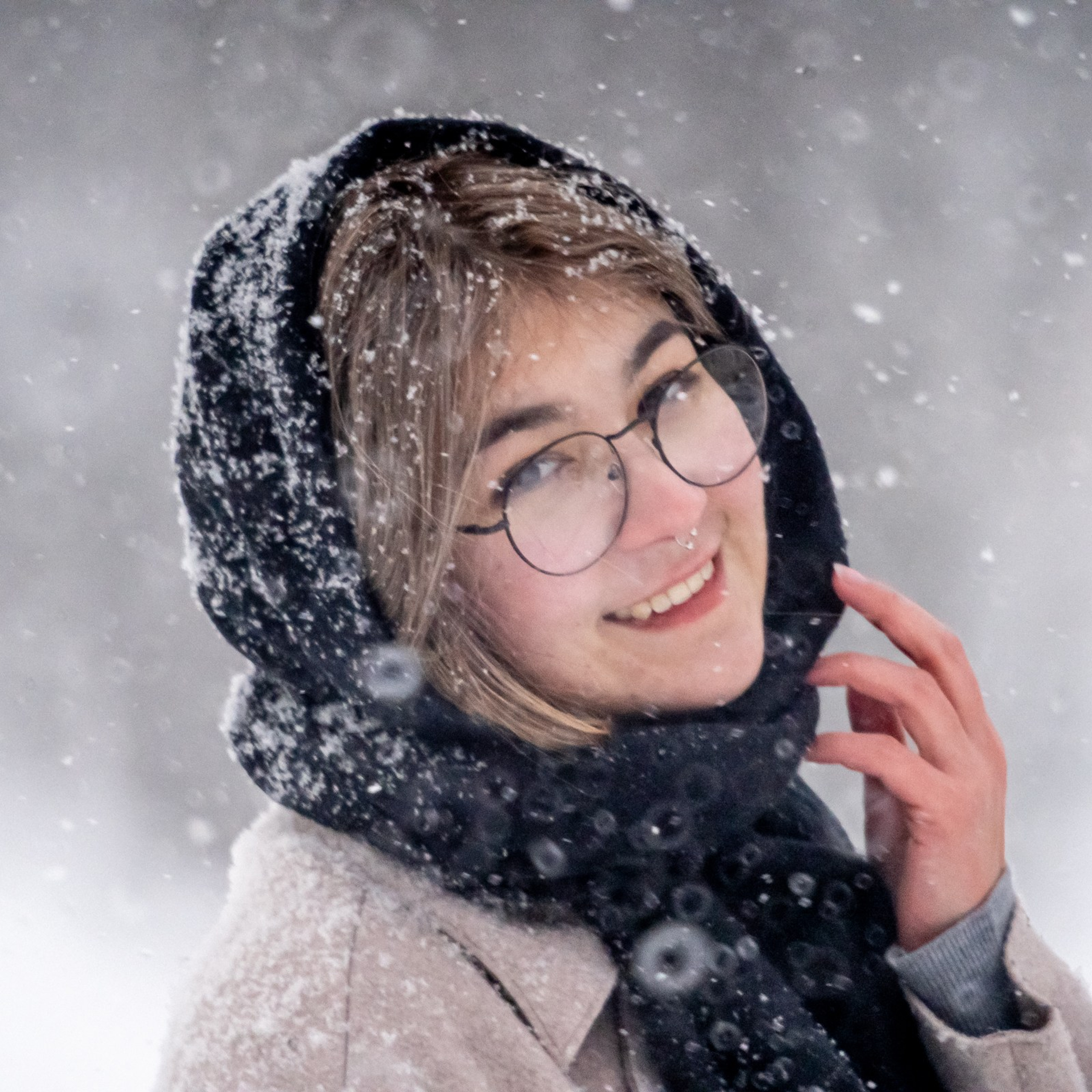 Фрося. Снегопад