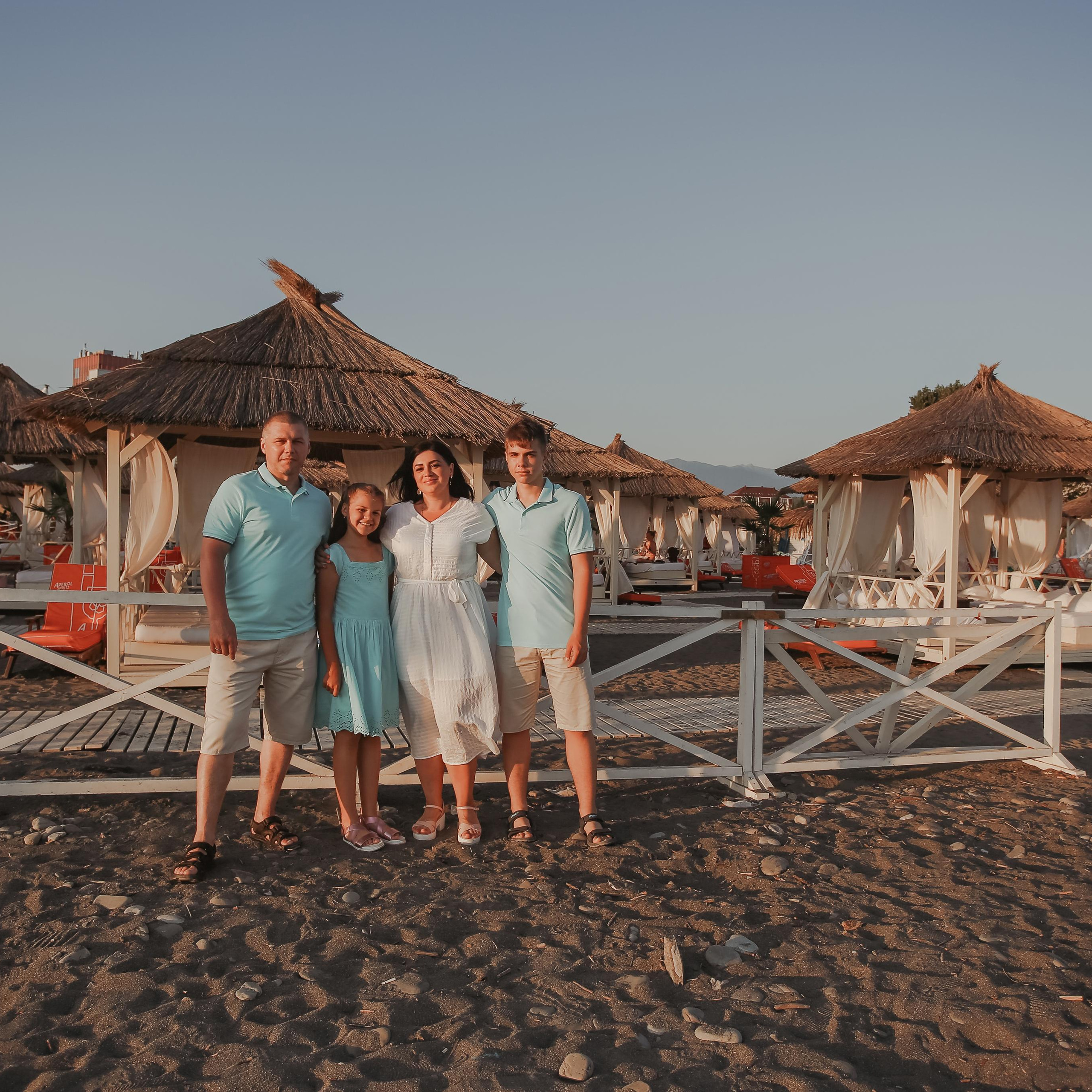 Отзывы о фотографе Милана Довгаль. Милана Довгаль - семейный фотограф и видеограф  в Адлере и Сочи