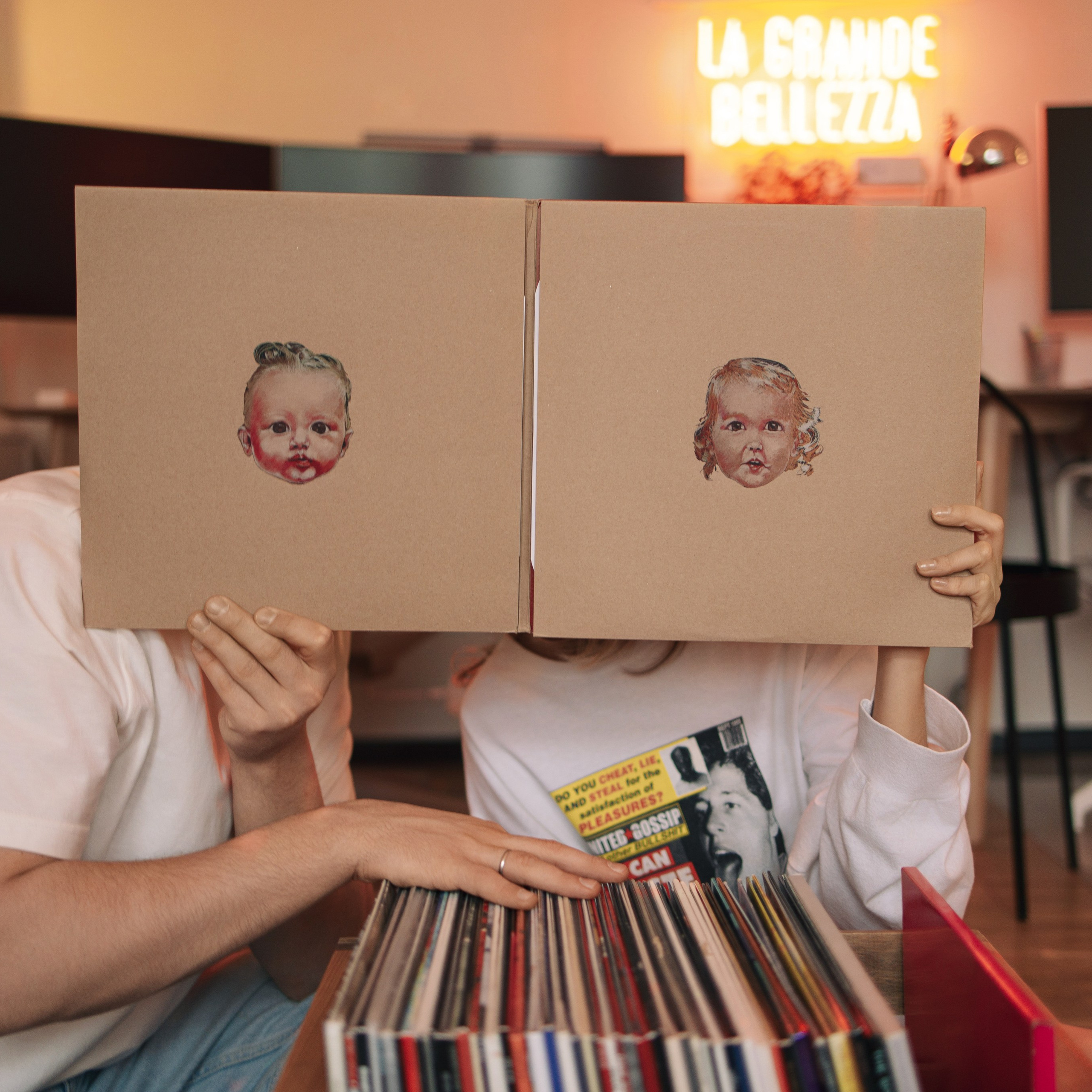 Среди винила