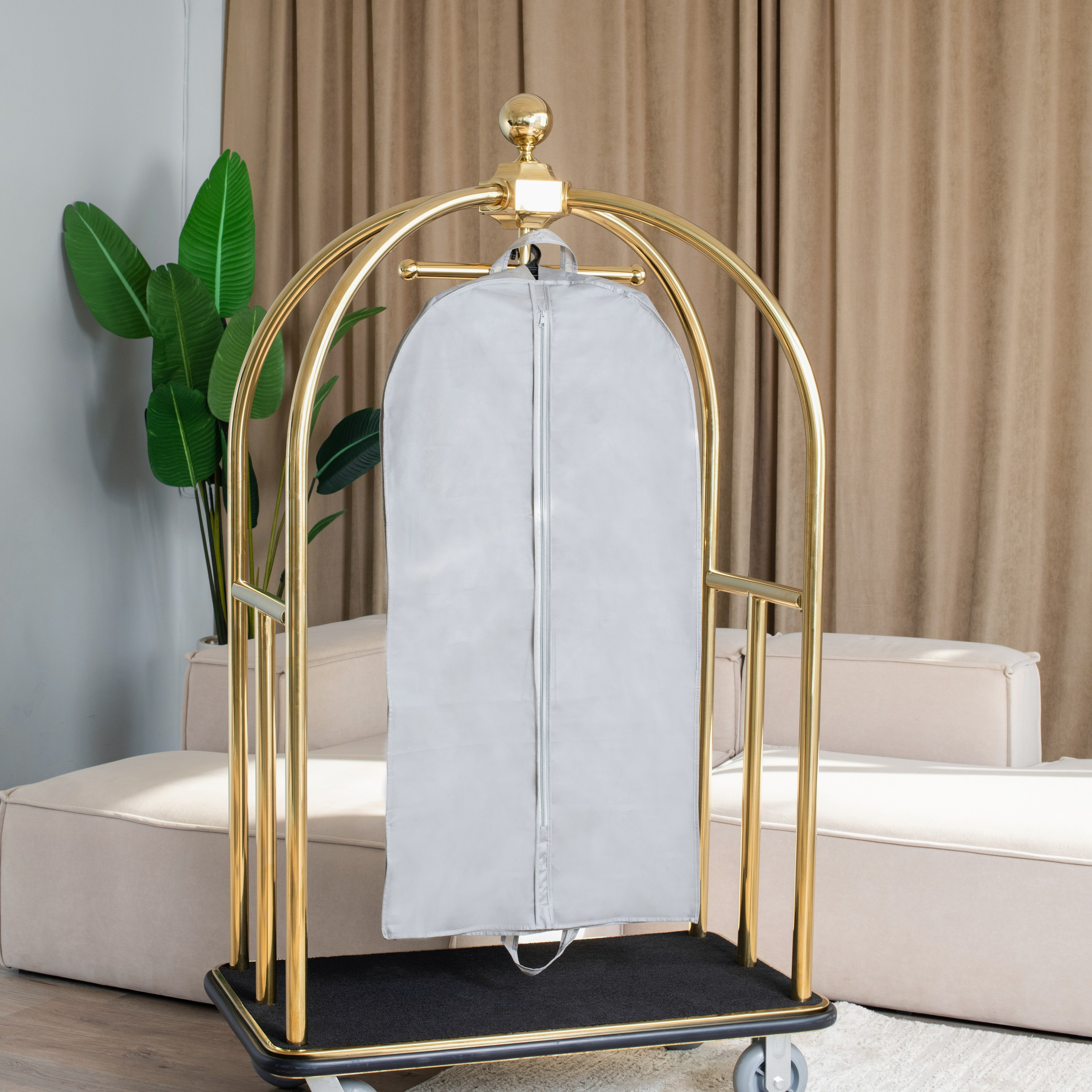 Сумки из ПВХ и чехлы для одежды