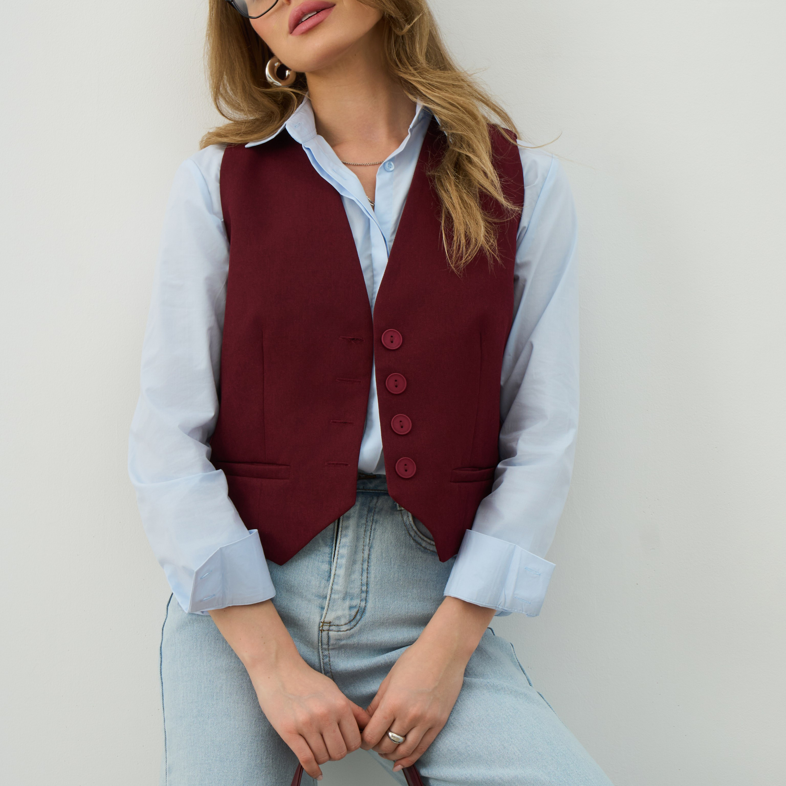 Брюки, жилетки и летние костюмы