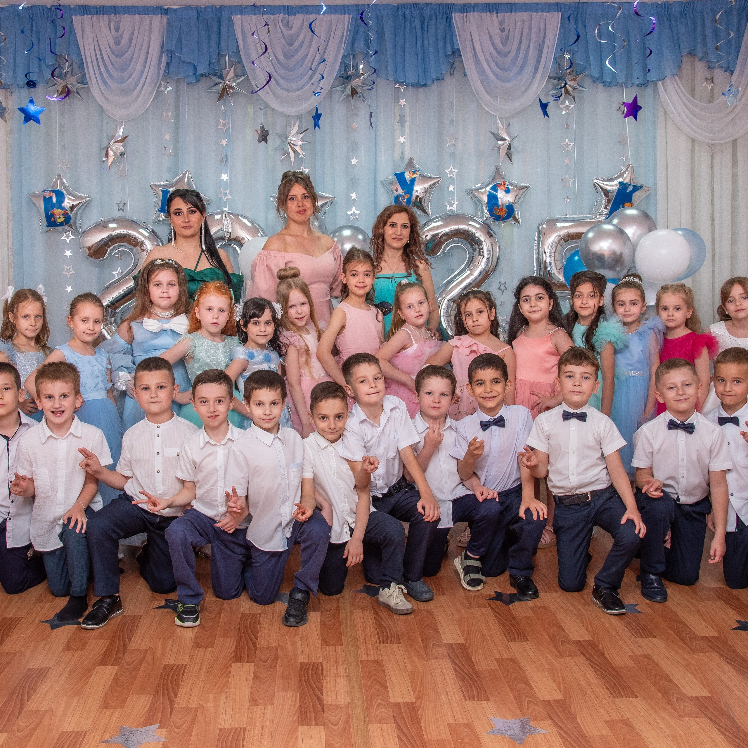 Выпускной в дет.саду (цветокор)