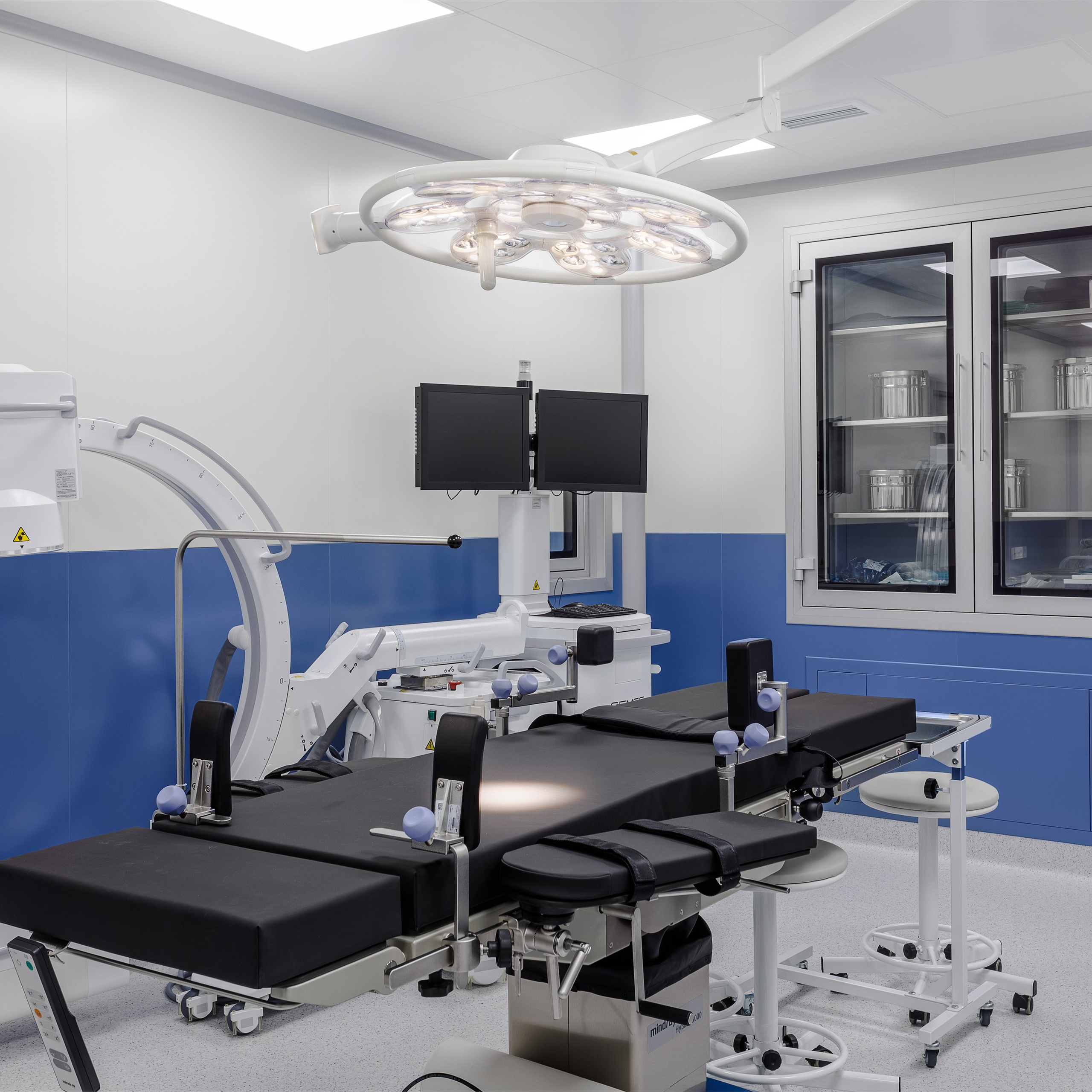 Операционный блок. Рекламная фотосъемка для компании «Algori»