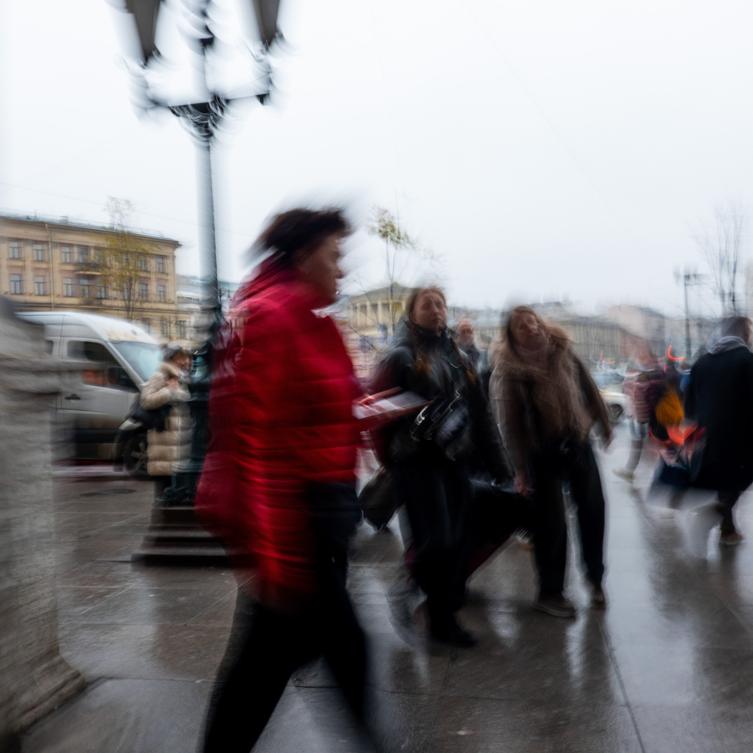 Толчея на Московском вокзале. Антон Денисенко